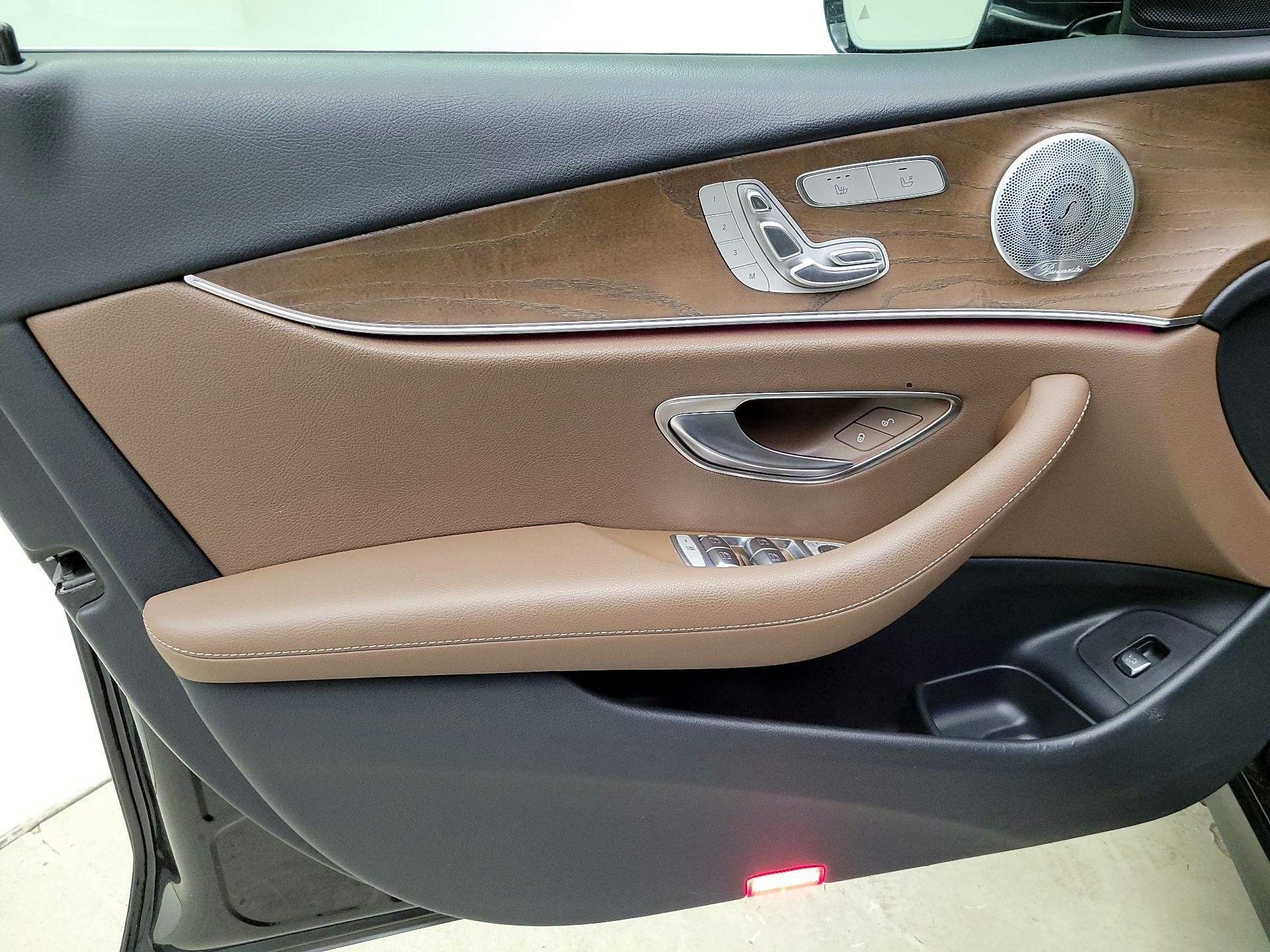 Thumbnail: 2020 Mercedes-Benz E-Class - 12