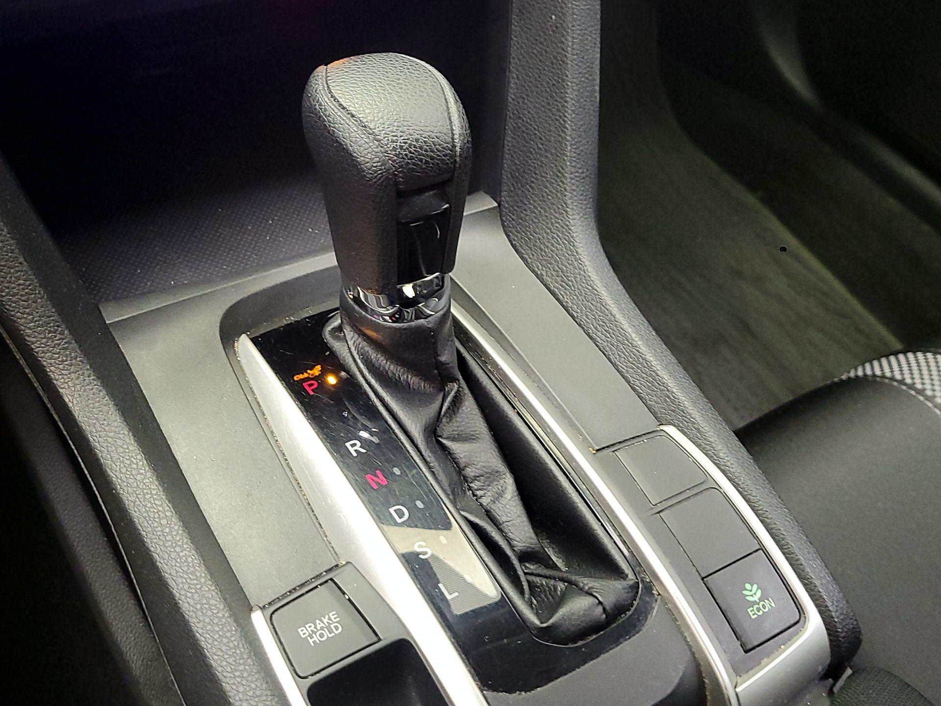 Thumbnail: 2019 Honda Civic - 17