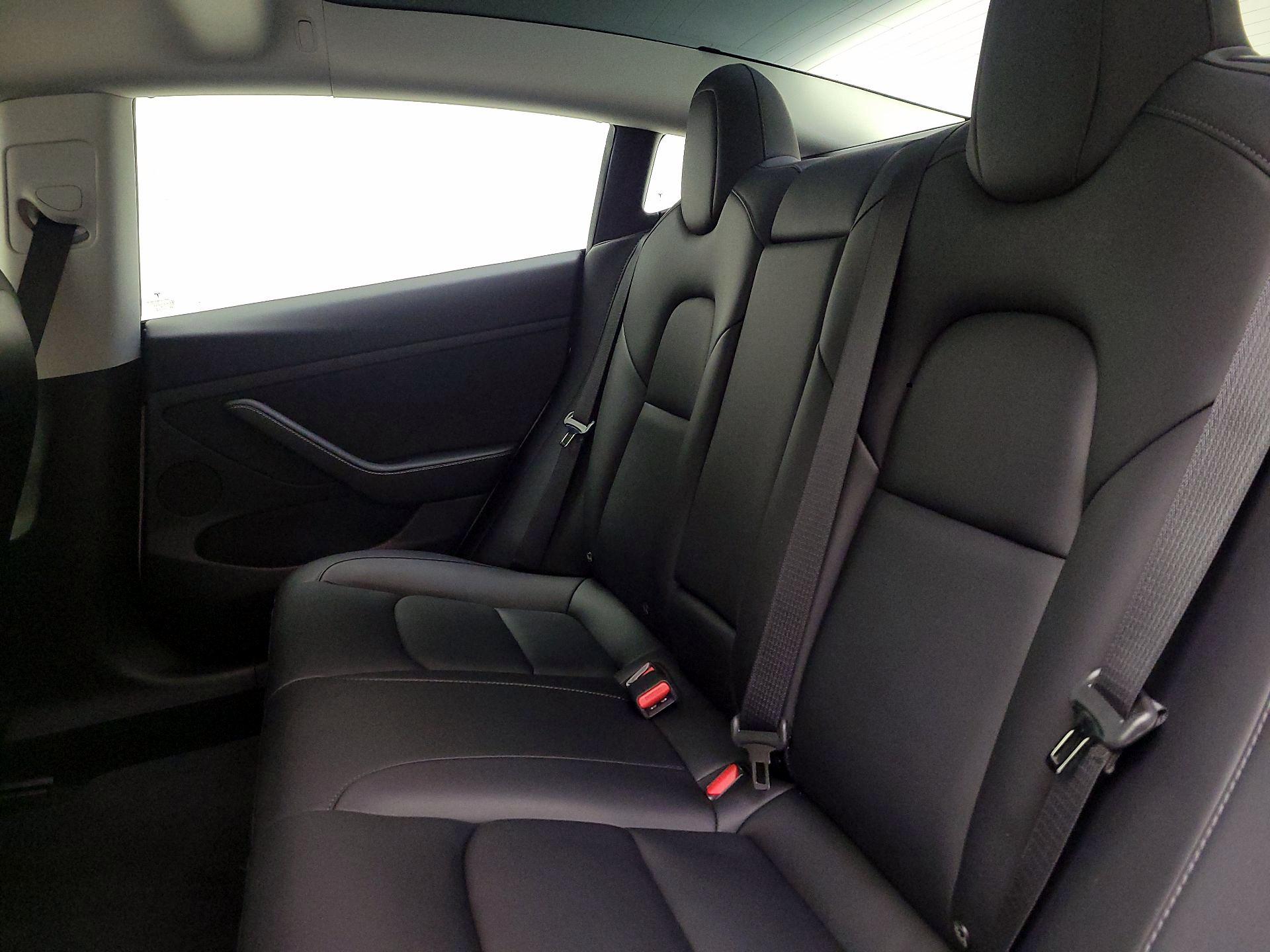 Thumbnail: 2022 Tesla Model 3 - 20