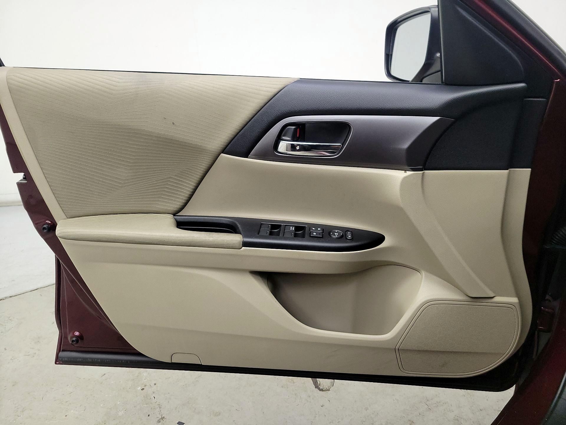 Thumbnail: 2014 Honda Accord - 12