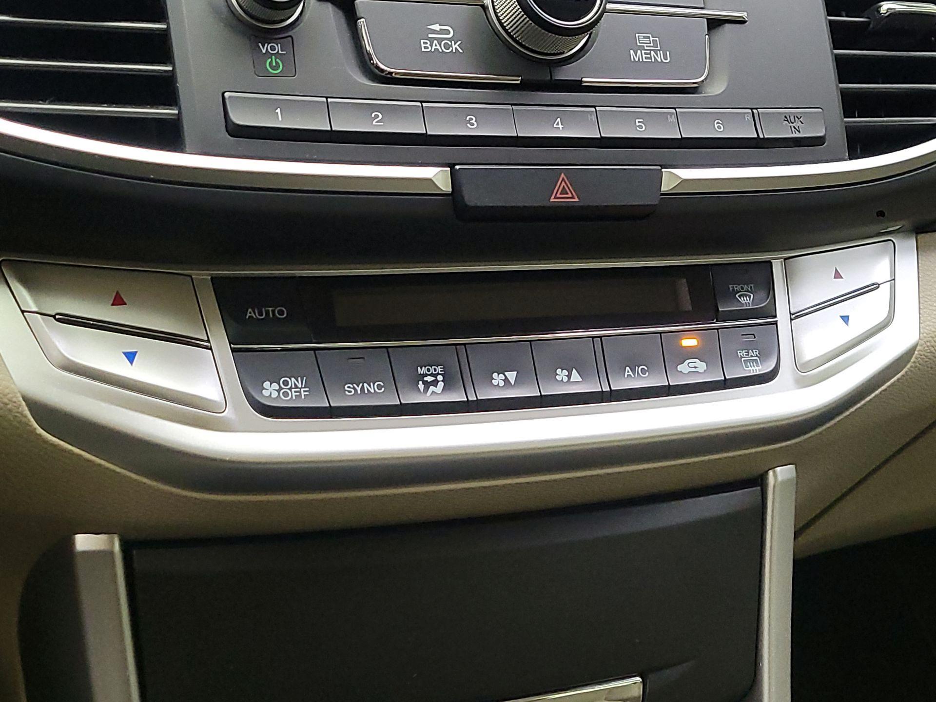 Thumbnail: 2014 Honda Accord - 16