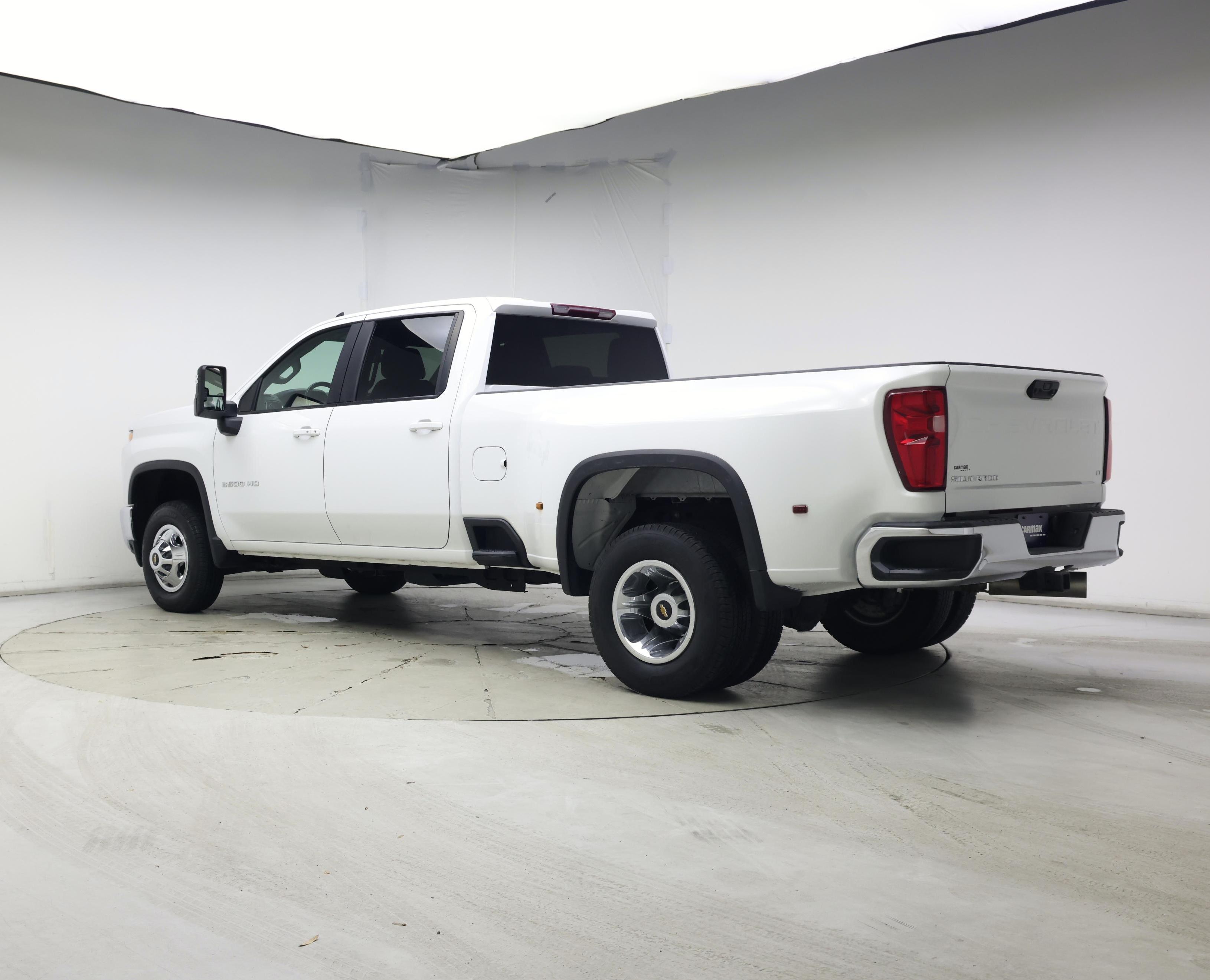 Thumbnail: 2023 Chevrolet Silverado 3500 - 2