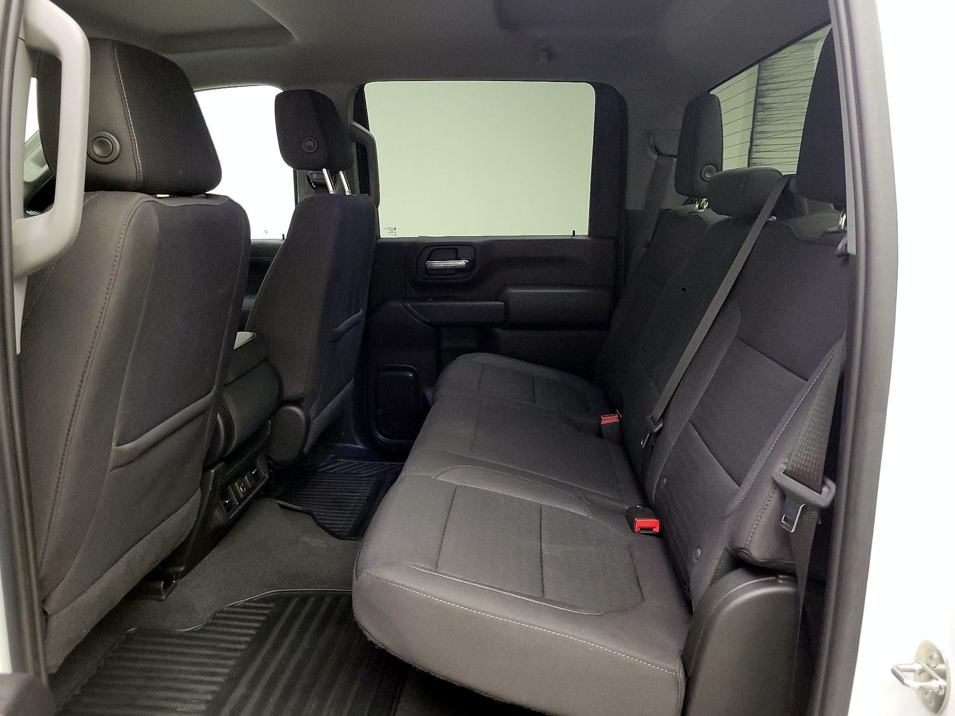 Thumbnail: 2023 Chevrolet Silverado 3500 - 19