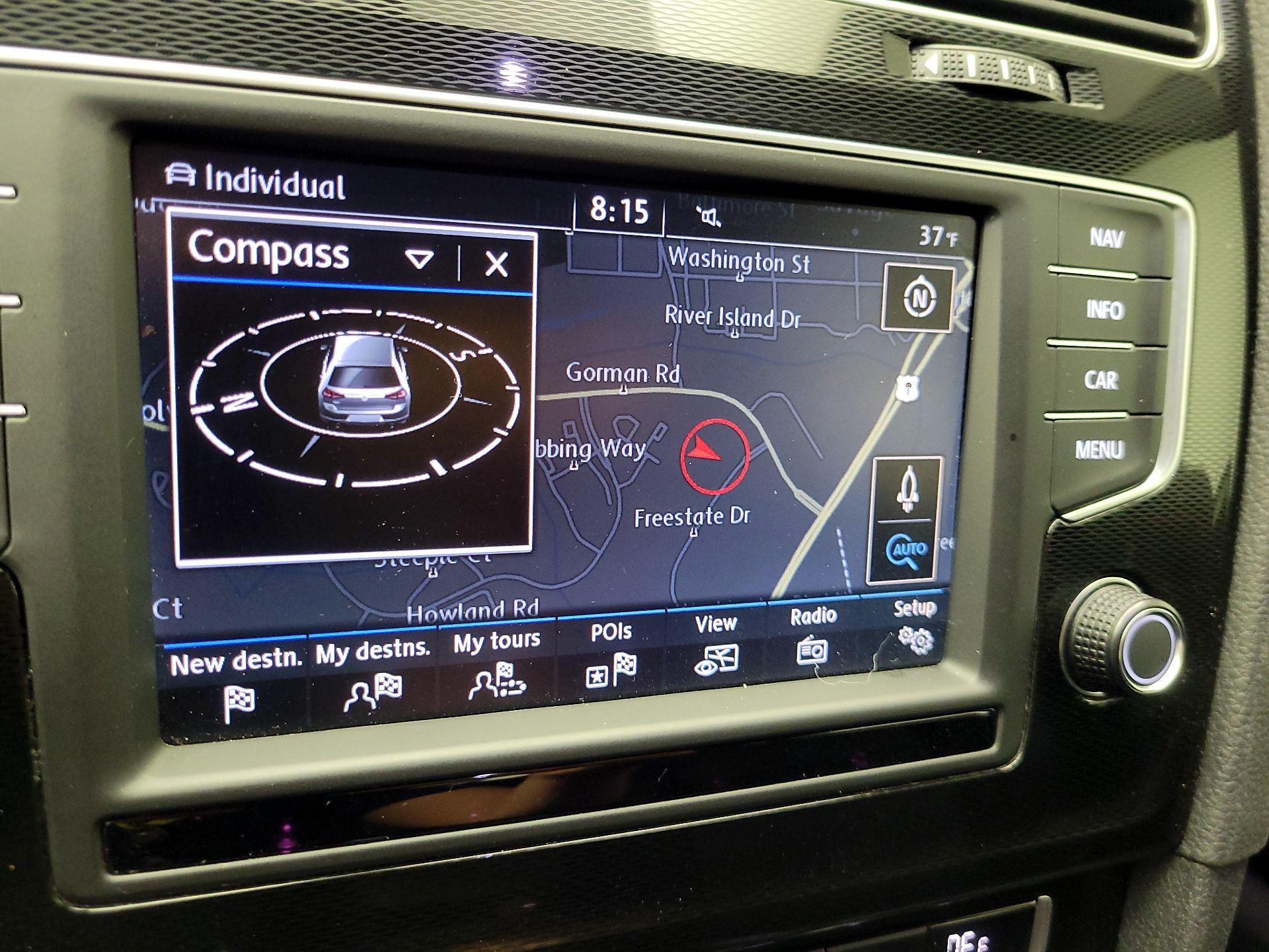 Thumbnail: 2016 Volkswagen Golf - 14