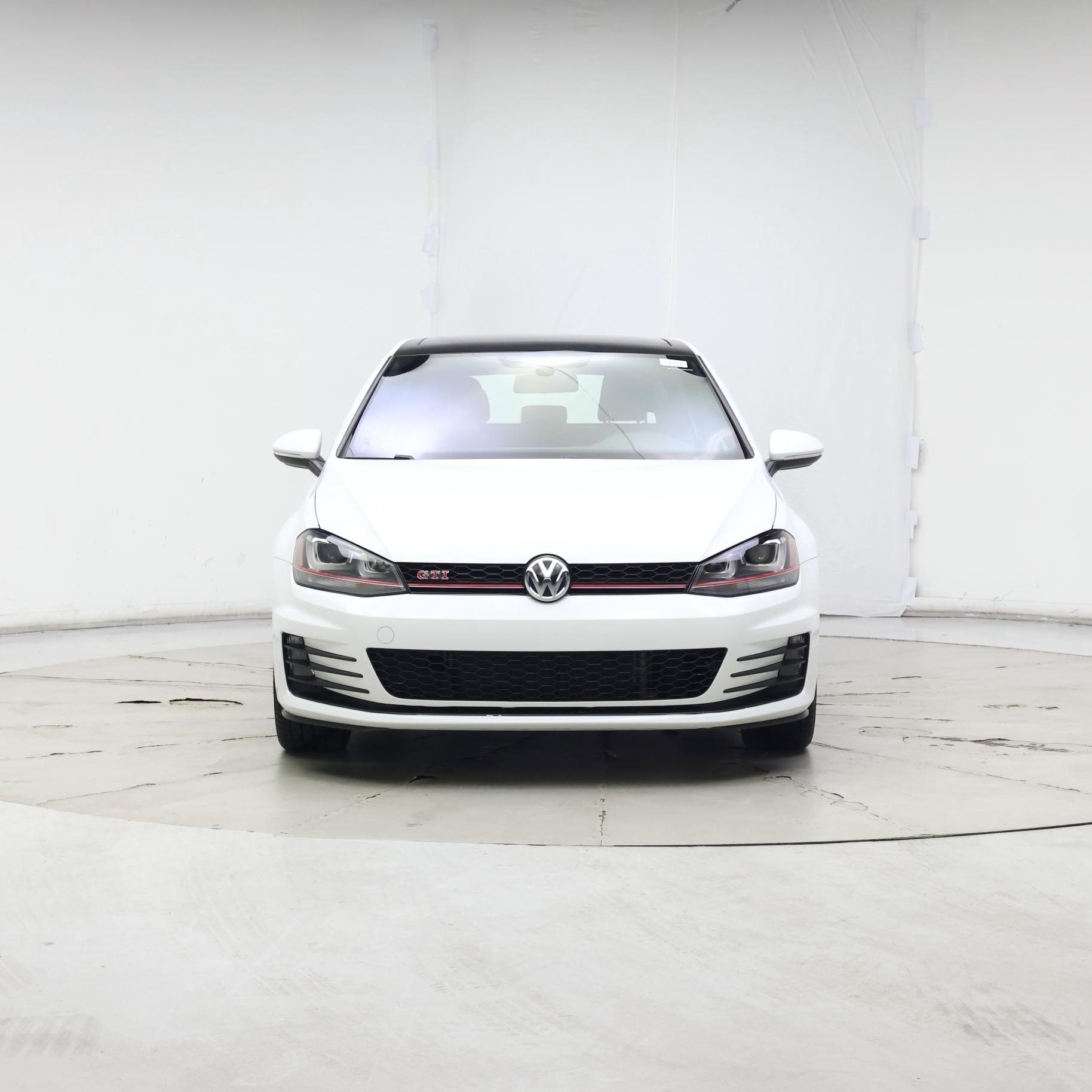 Thumbnail: 2016 Volkswagen Golf - 5