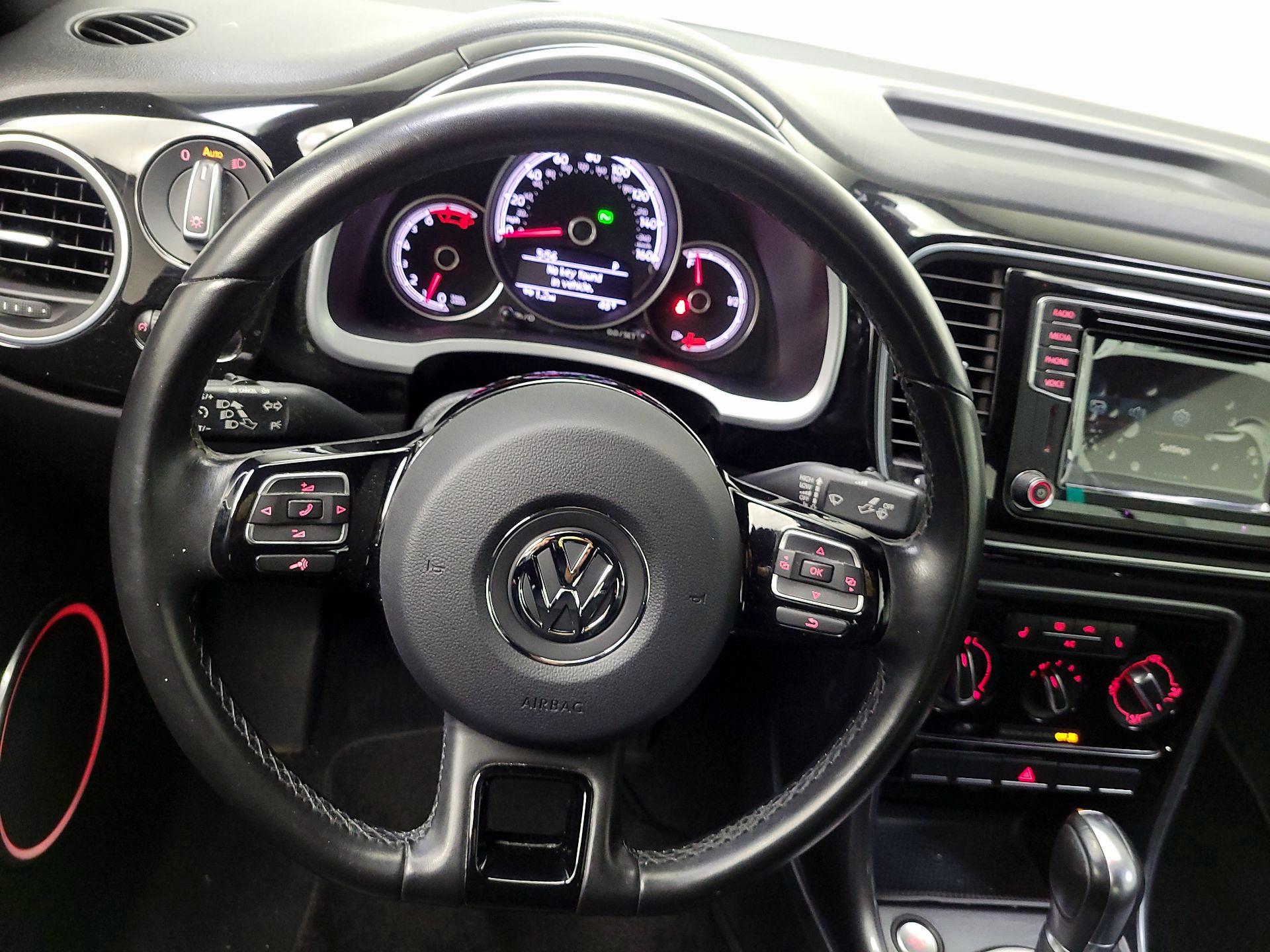 Thumbnail: 2018 Volkswagen Beetle - 10