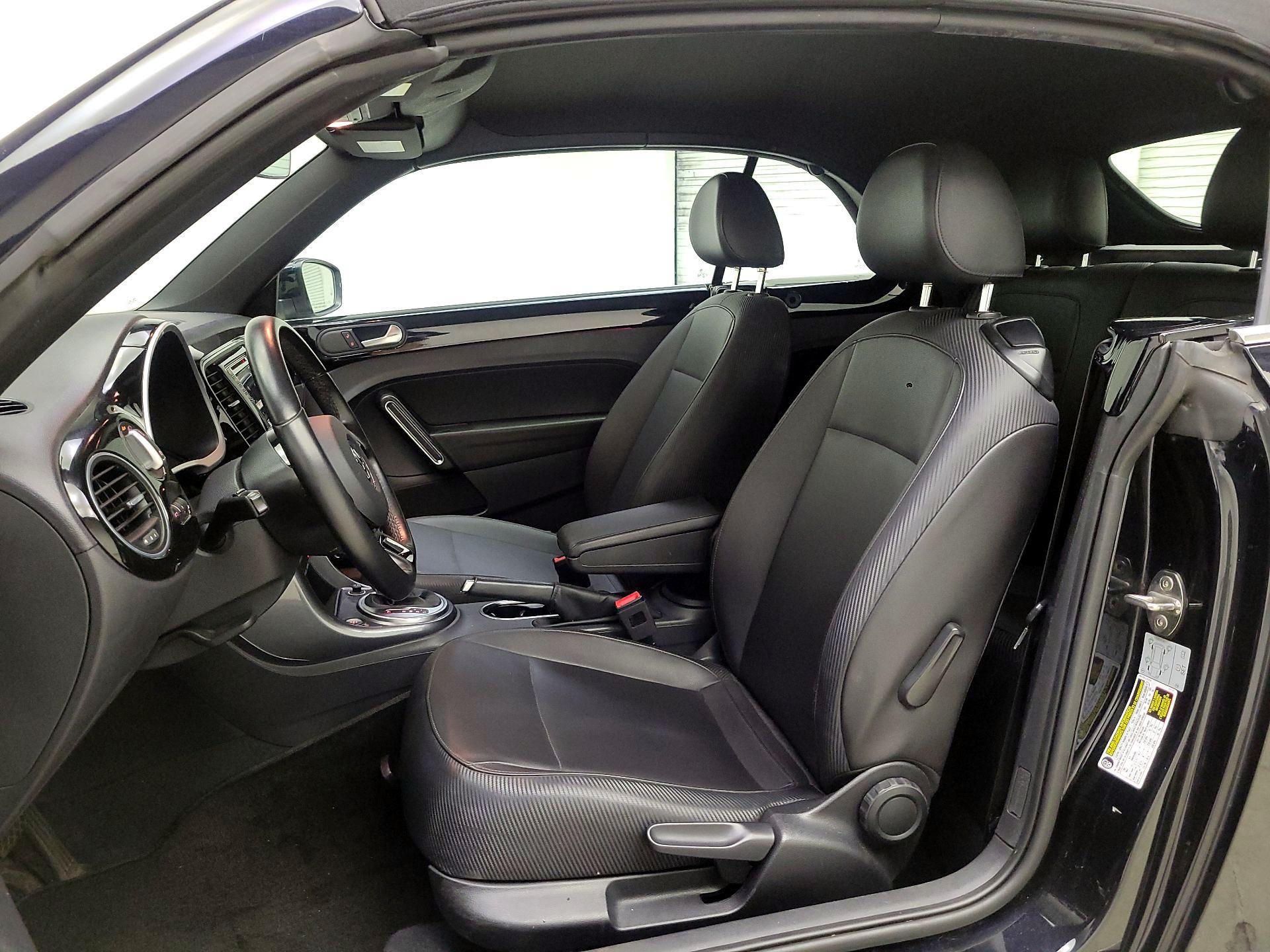 Thumbnail: 2018 Volkswagen Beetle - 11