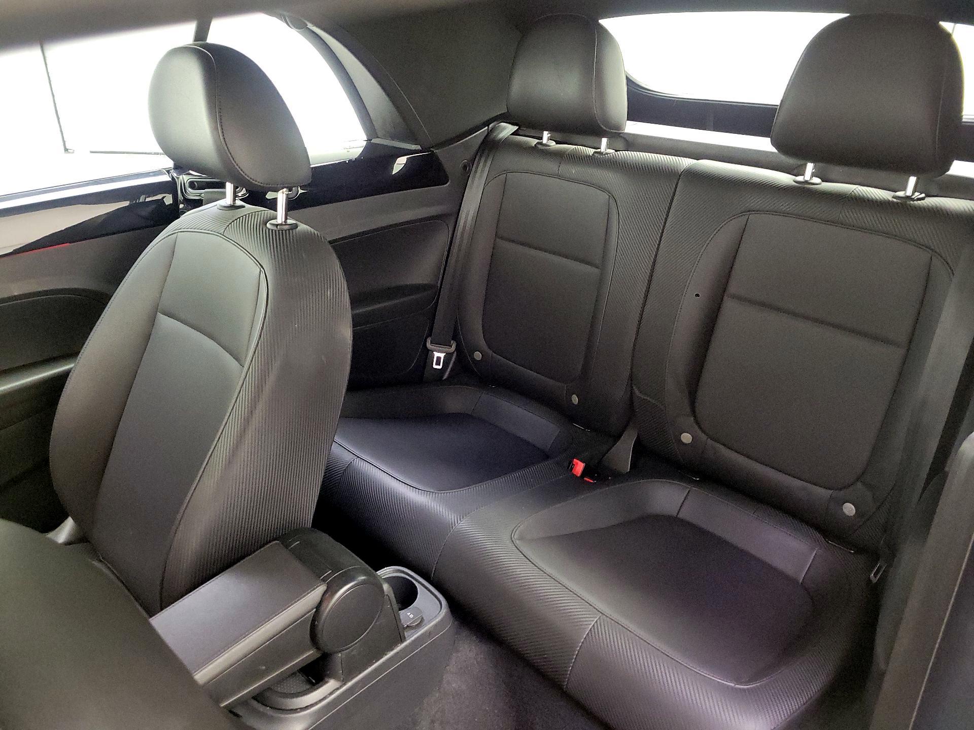 Thumbnail: 2018 Volkswagen Beetle - 19