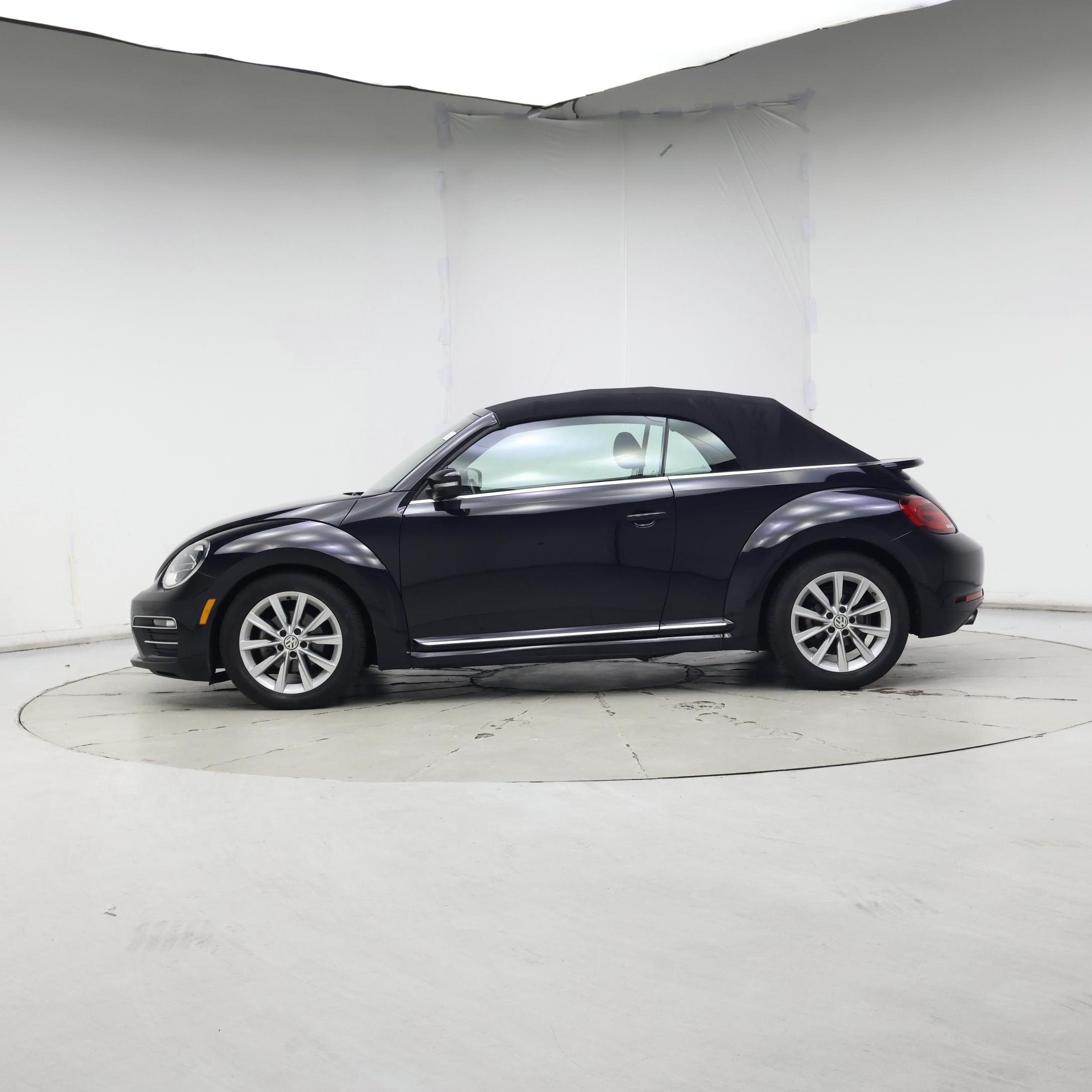 Thumbnail: 2018 Volkswagen Beetle - 3