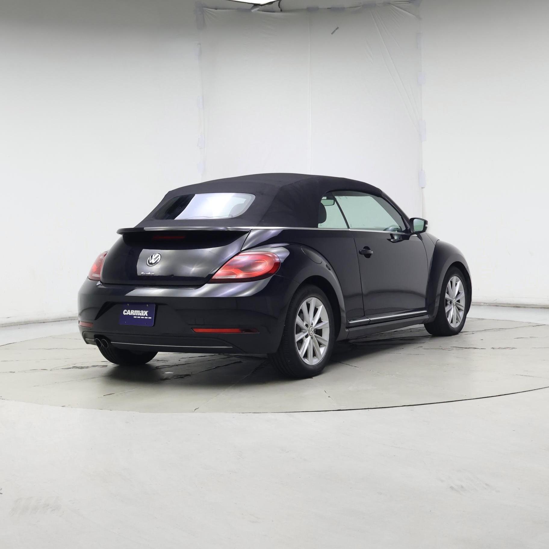 Thumbnail: 2018 Volkswagen Beetle - 8