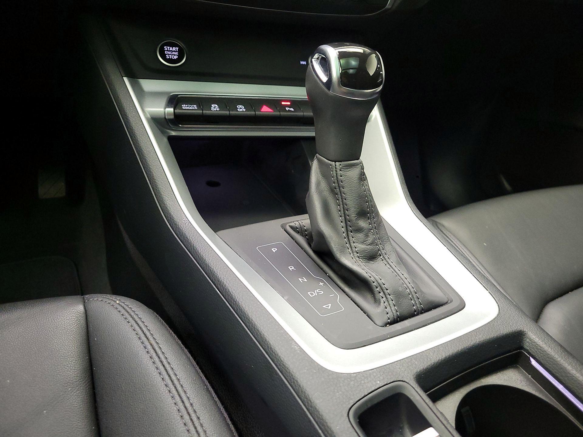 Thumbnail: 2021 Audi Q3 - 17