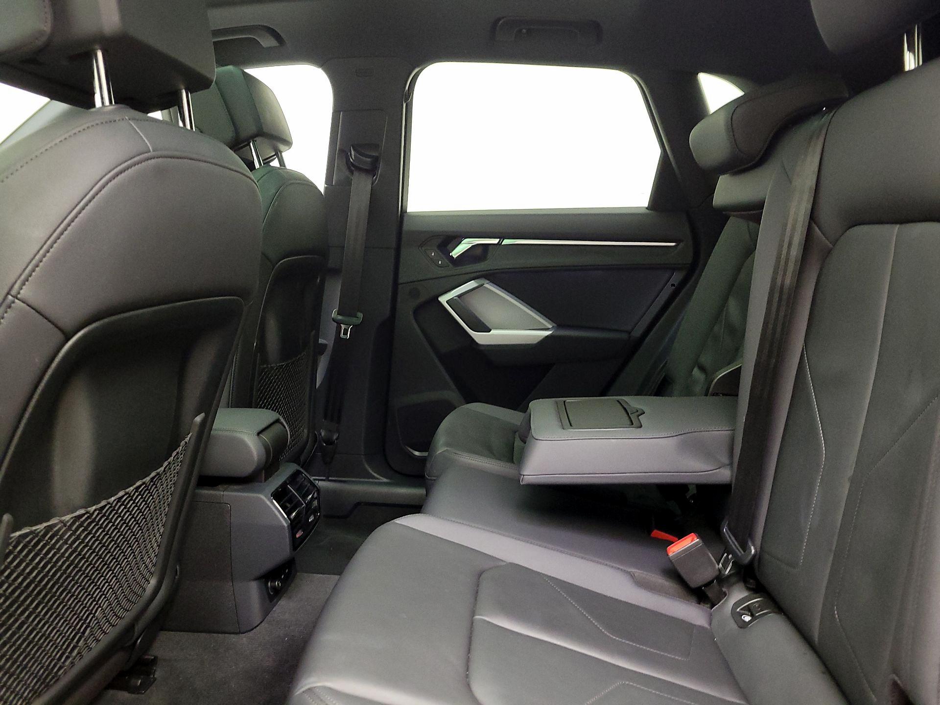 Thumbnail: 2021 Audi Q3 - 20