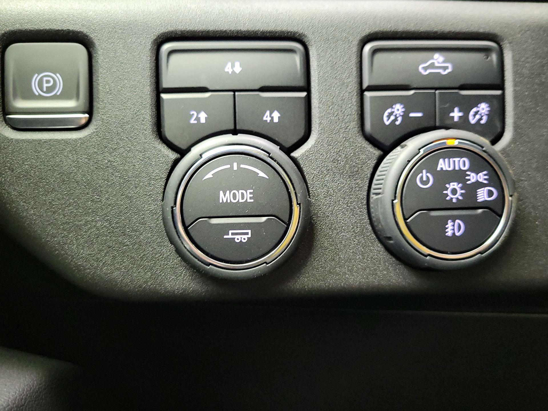 Thumbnail: 2024 Chevrolet Silverado 2500 - 13