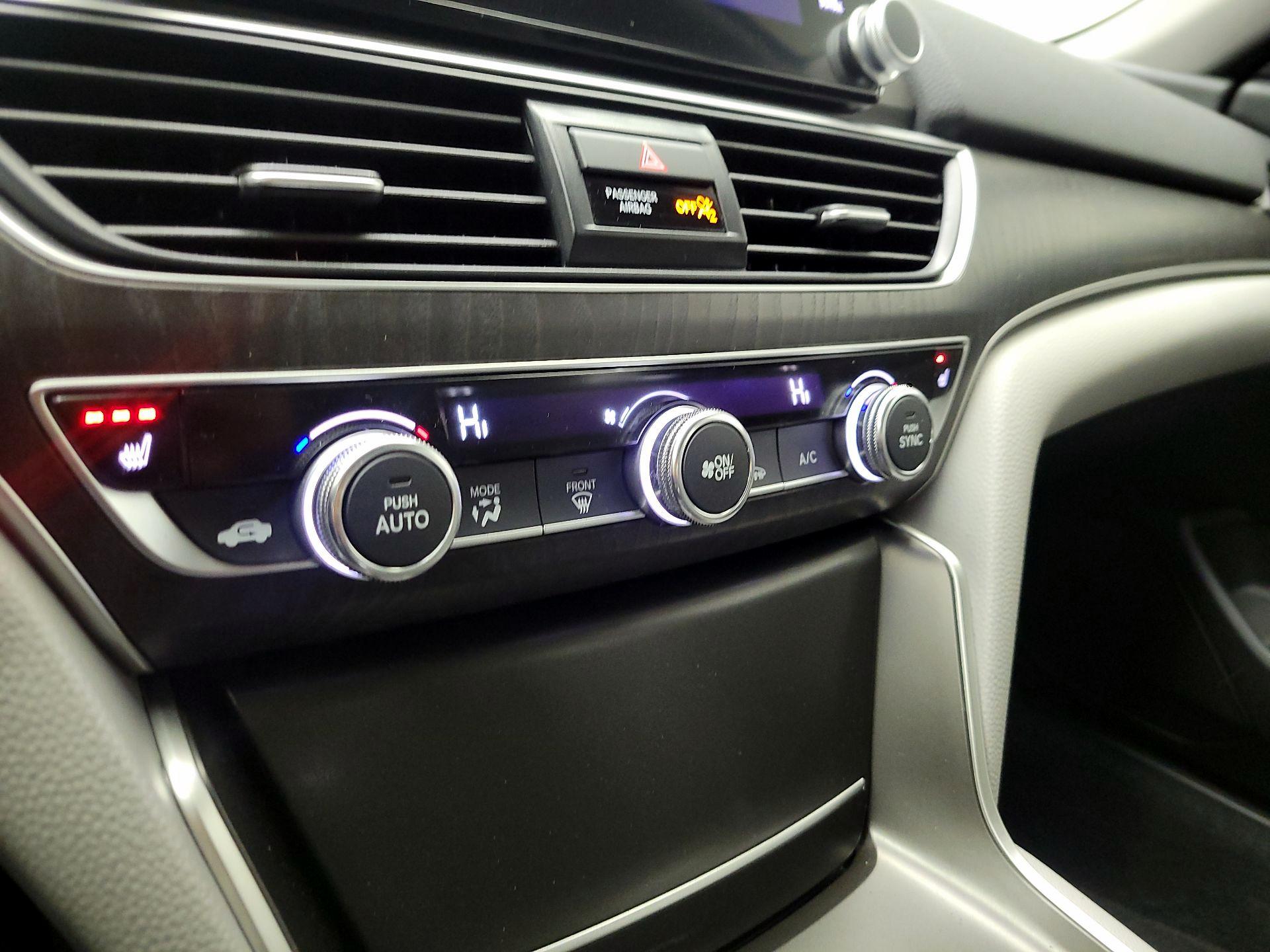 Thumbnail: 2019 Honda Accord - 17