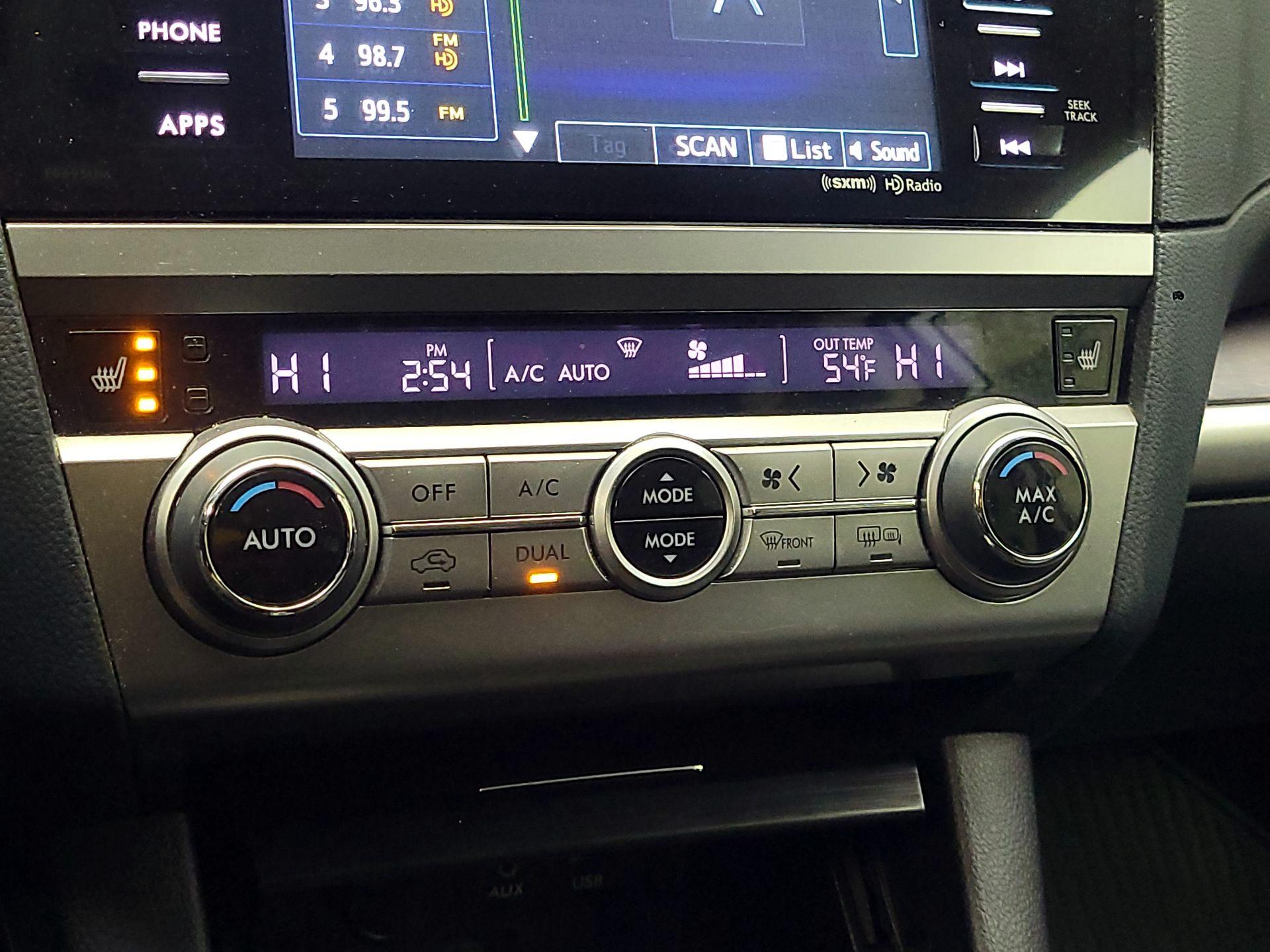 Thumbnail: 2016 Subaru Outback - 16