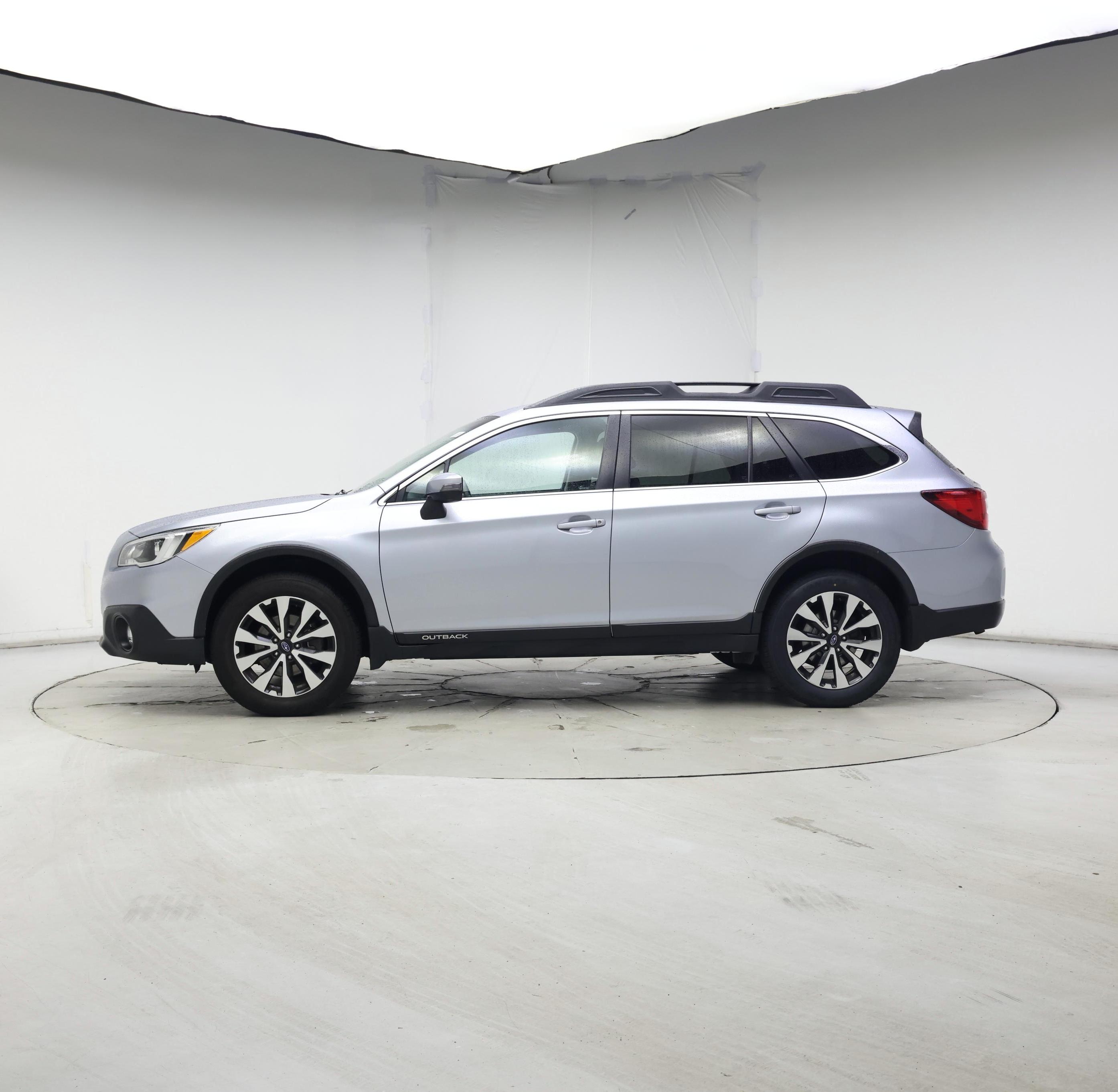 Thumbnail: 2016 Subaru Outback - 3