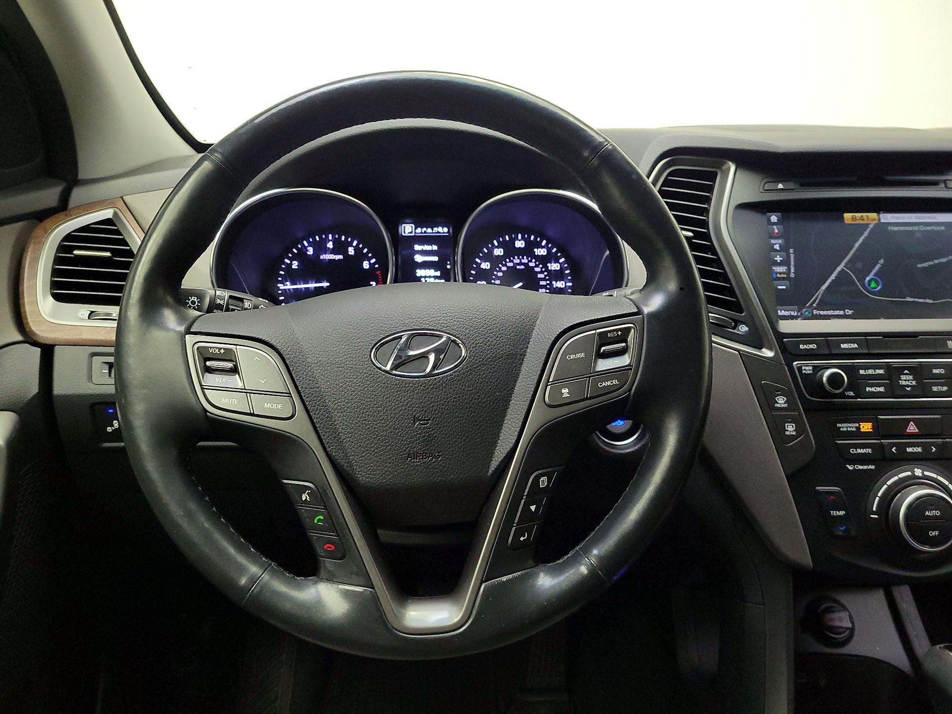 Thumbnail: 2018 Hyundai Santa Fe - 10