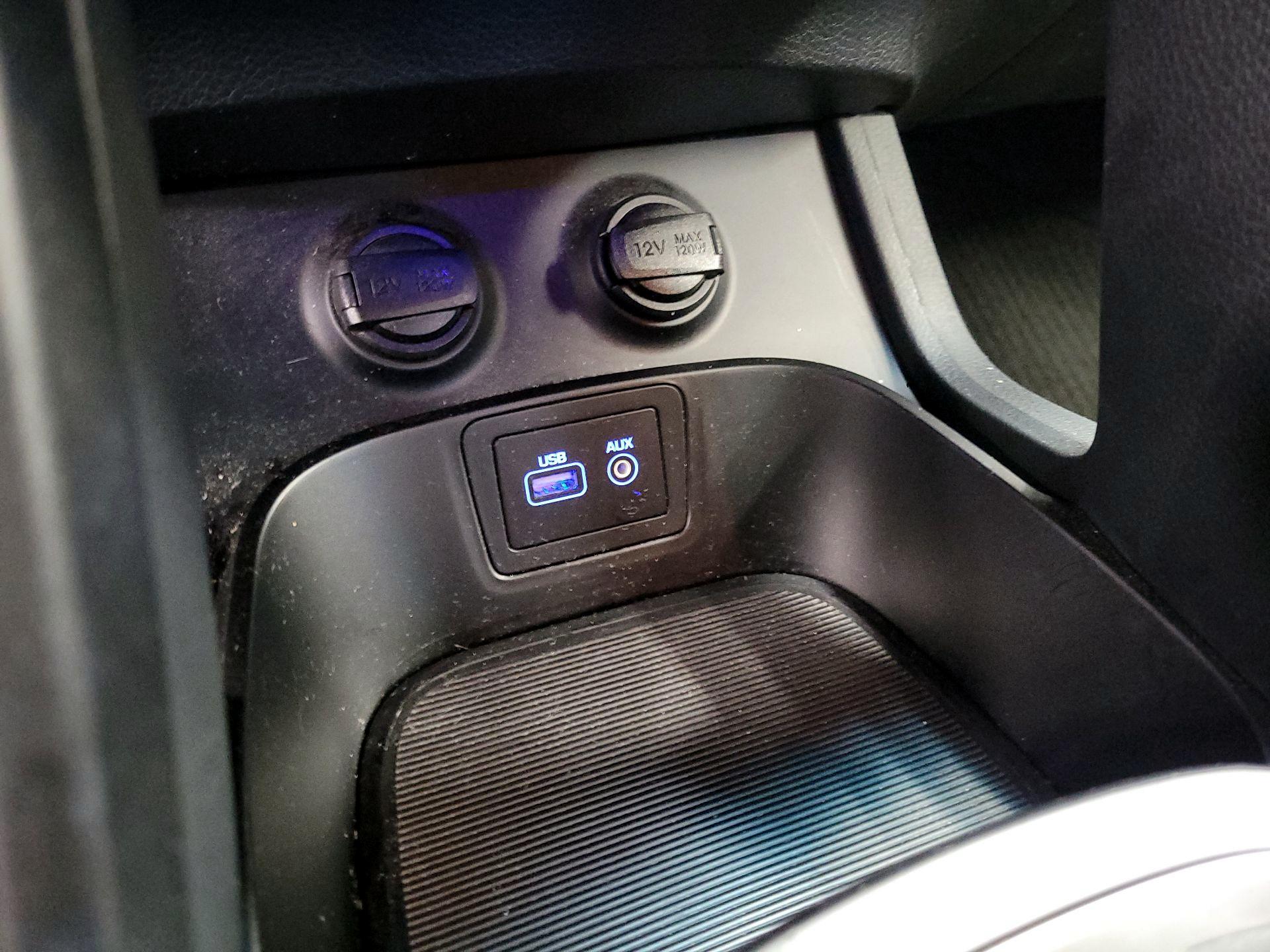 Thumbnail: 2018 Hyundai Santa Fe - 19