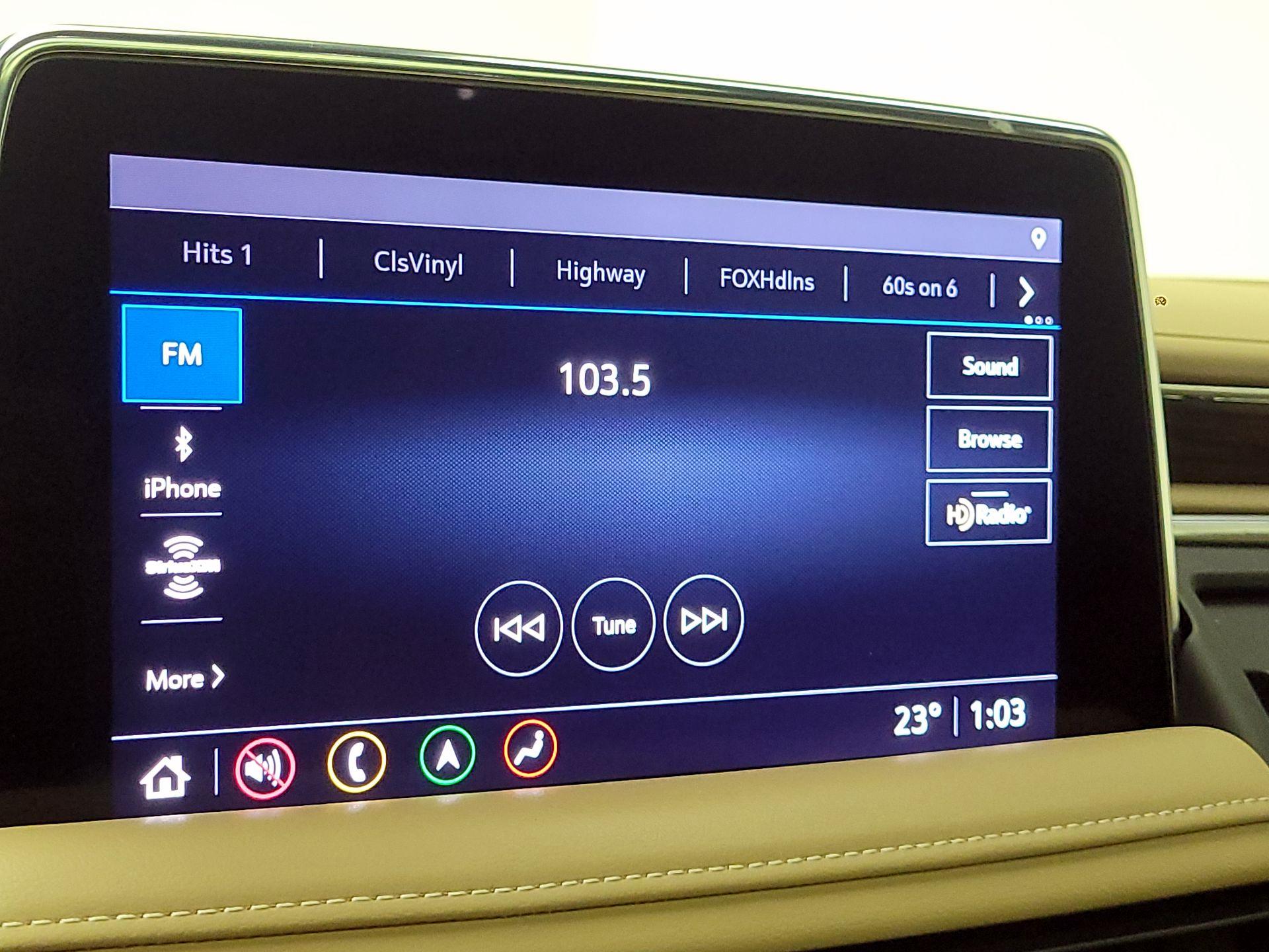 Thumbnail: 2021 Chevrolet Suburban - 16