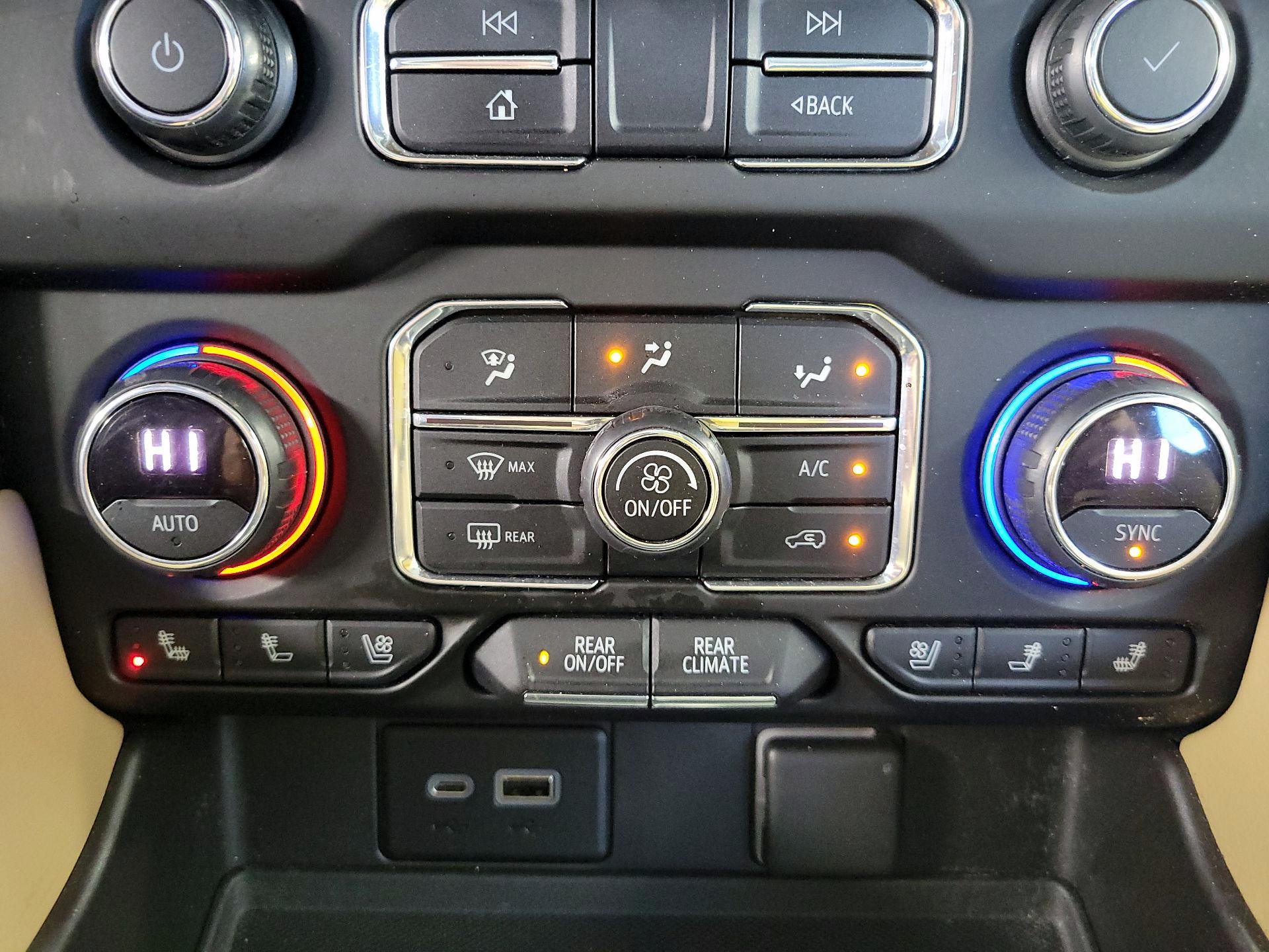 Thumbnail: 2021 Chevrolet Suburban - 17