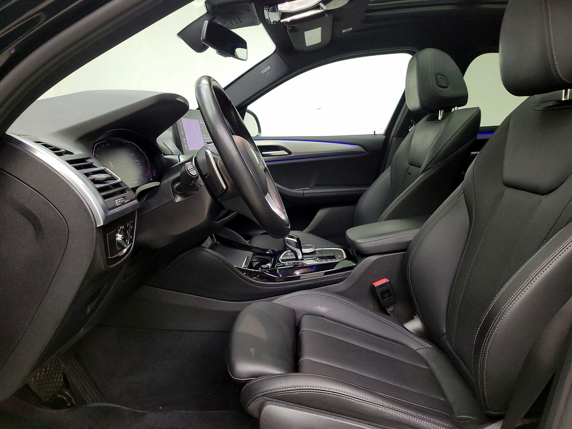 Thumbnail: 2022 BMW X4 - 11