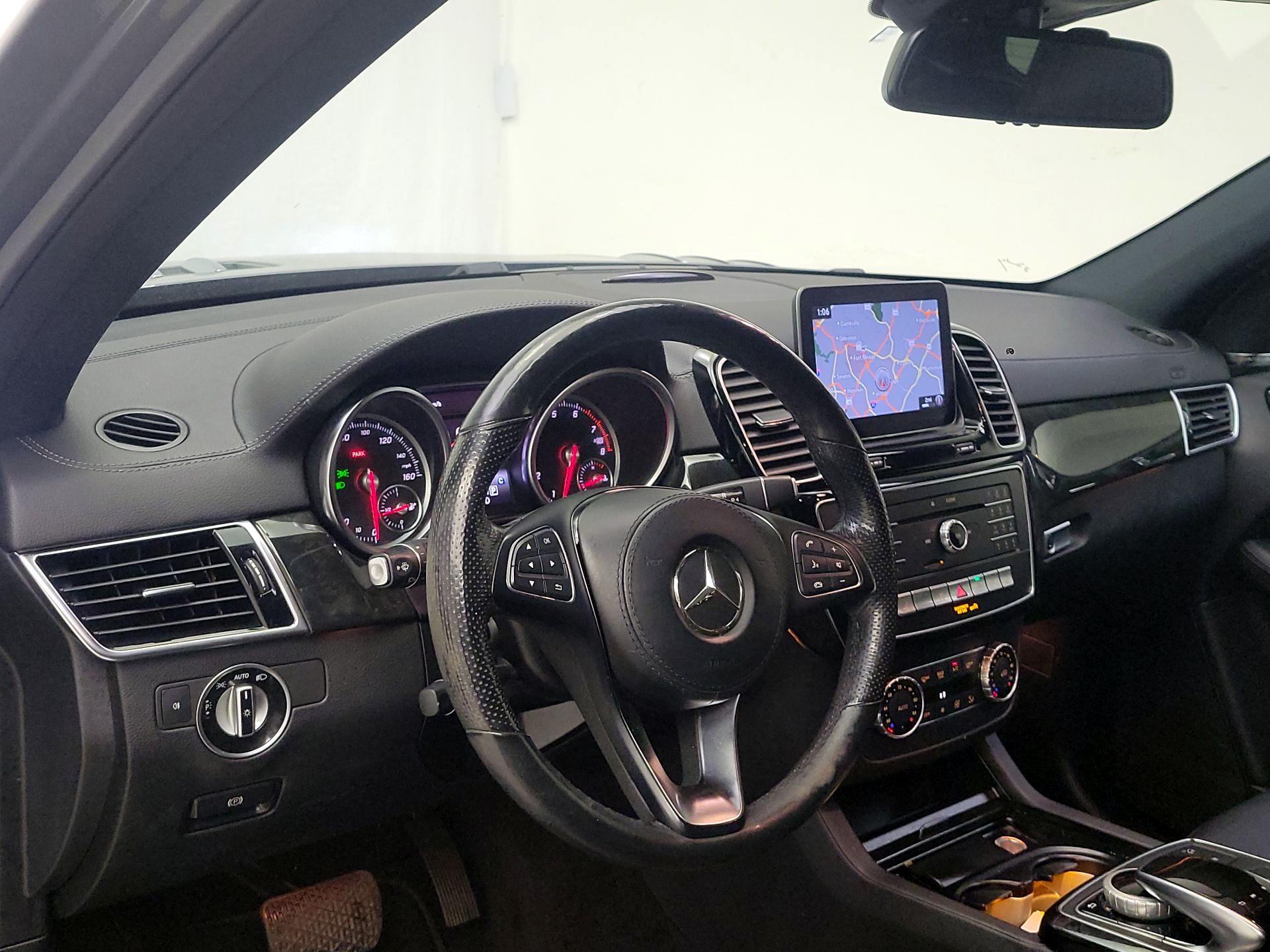 Thumbnail: 2019 Mercedes-Benz GLS - 9