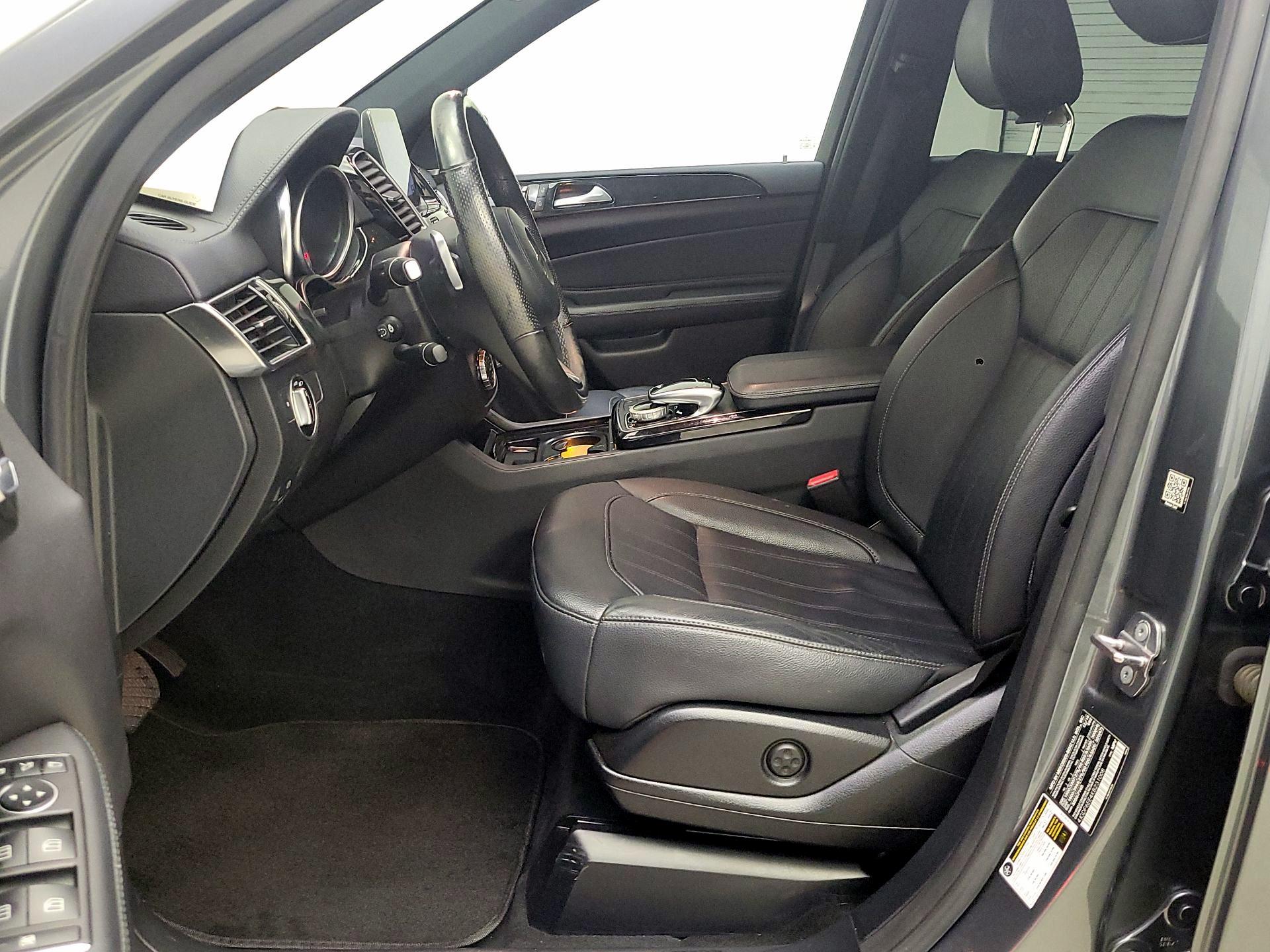 Thumbnail: 2019 Mercedes-Benz GLS - 11