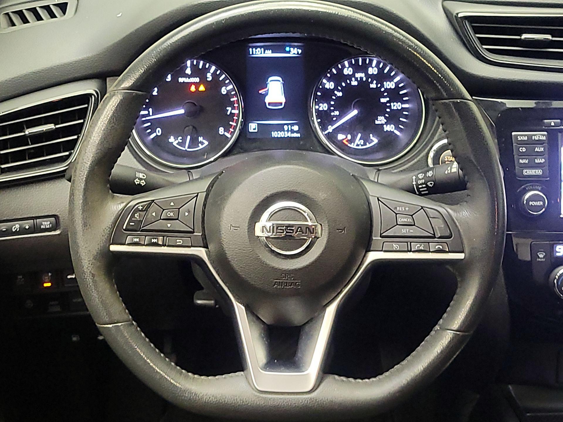 Thumbnail: 2017 Nissan Rogue - 10