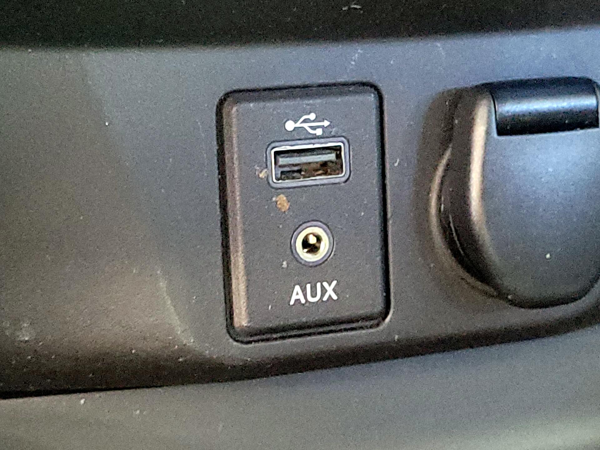 Thumbnail: 2017 Nissan Rogue - 19