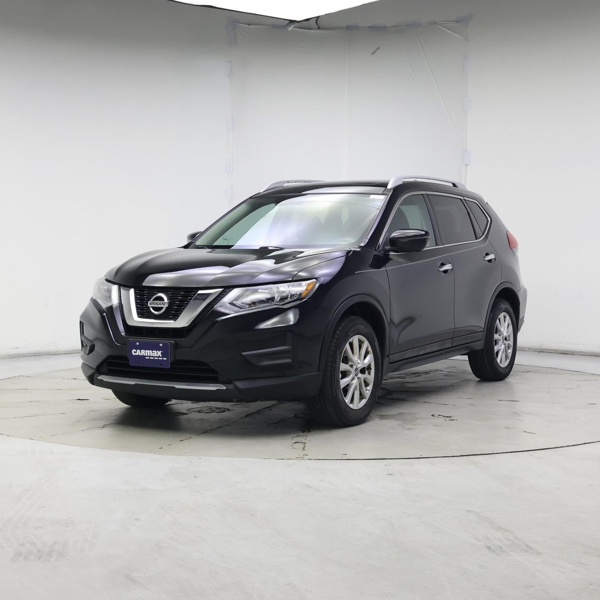 Thumbnail: 2017 Nissan Rogue - 4