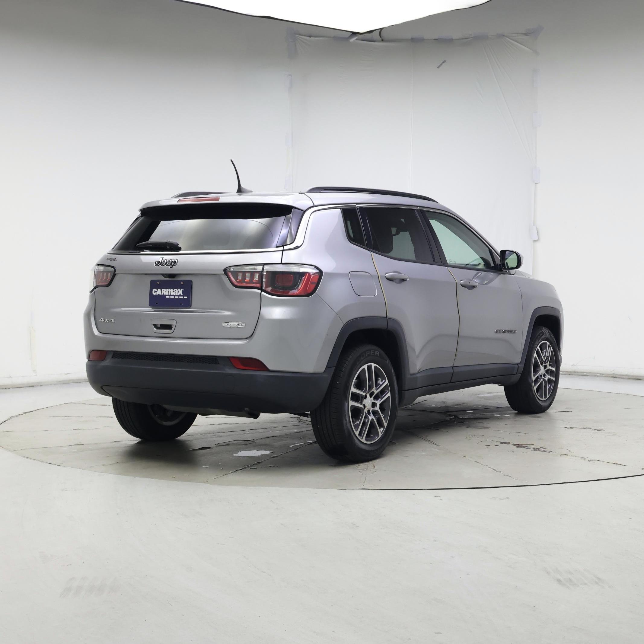 Thumbnail: 2017 Jeep Compass - 8