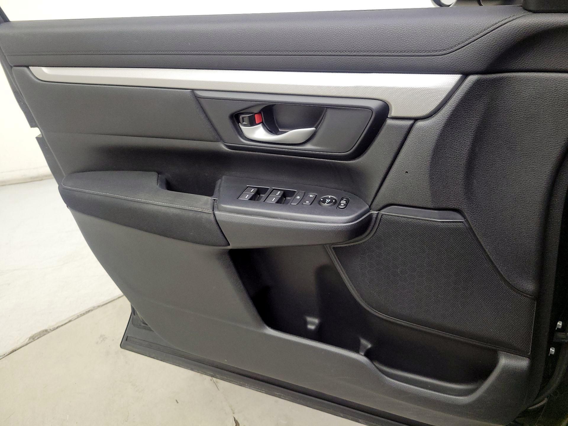 Thumbnail: 2017 Honda CR-V - 12