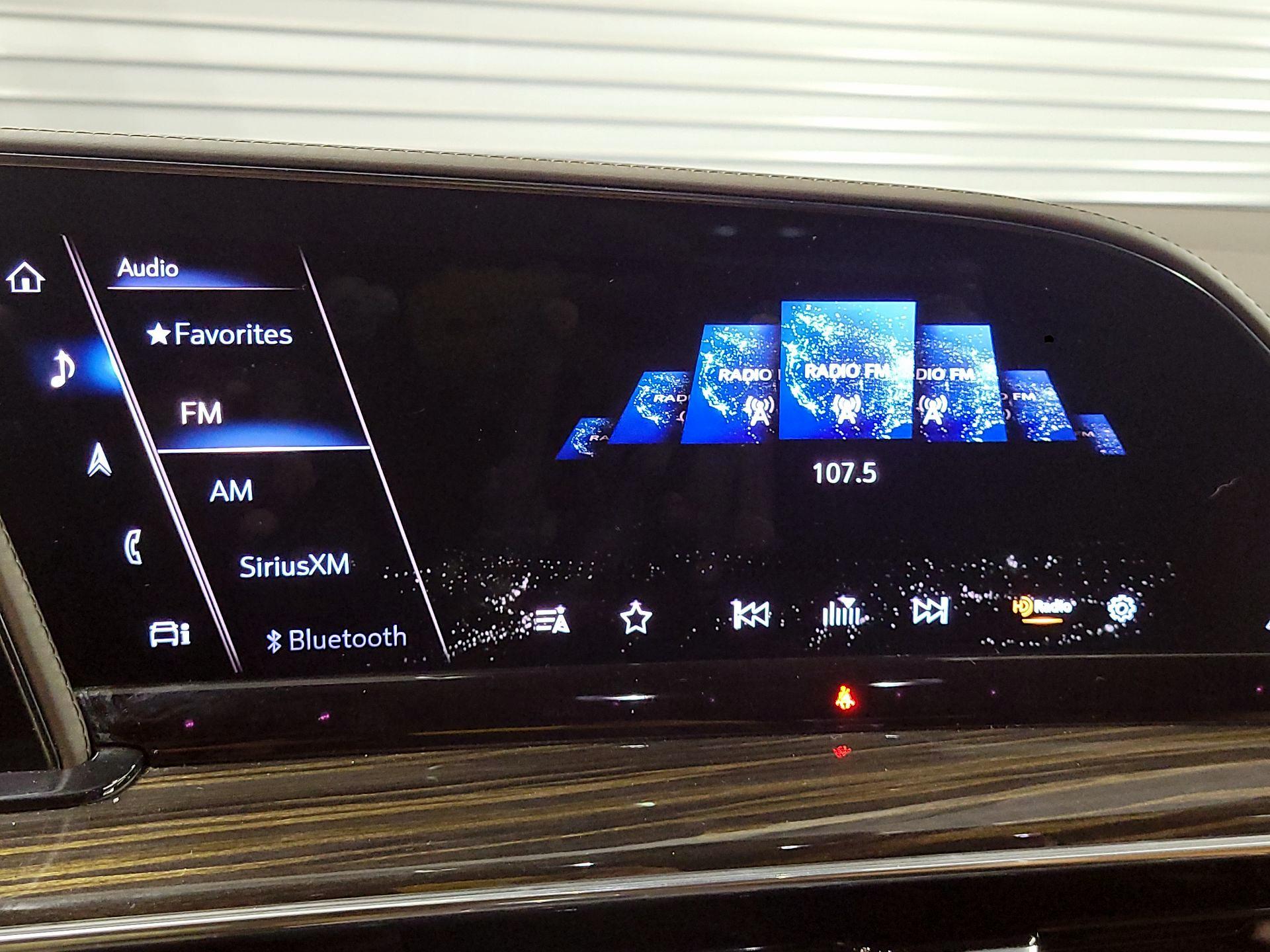 Thumbnail: 2021 Cadillac Escalade - 16