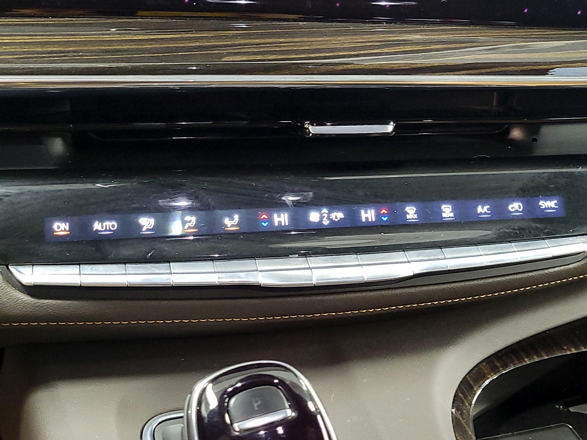 Thumbnail: 2021 Cadillac Escalade - 17