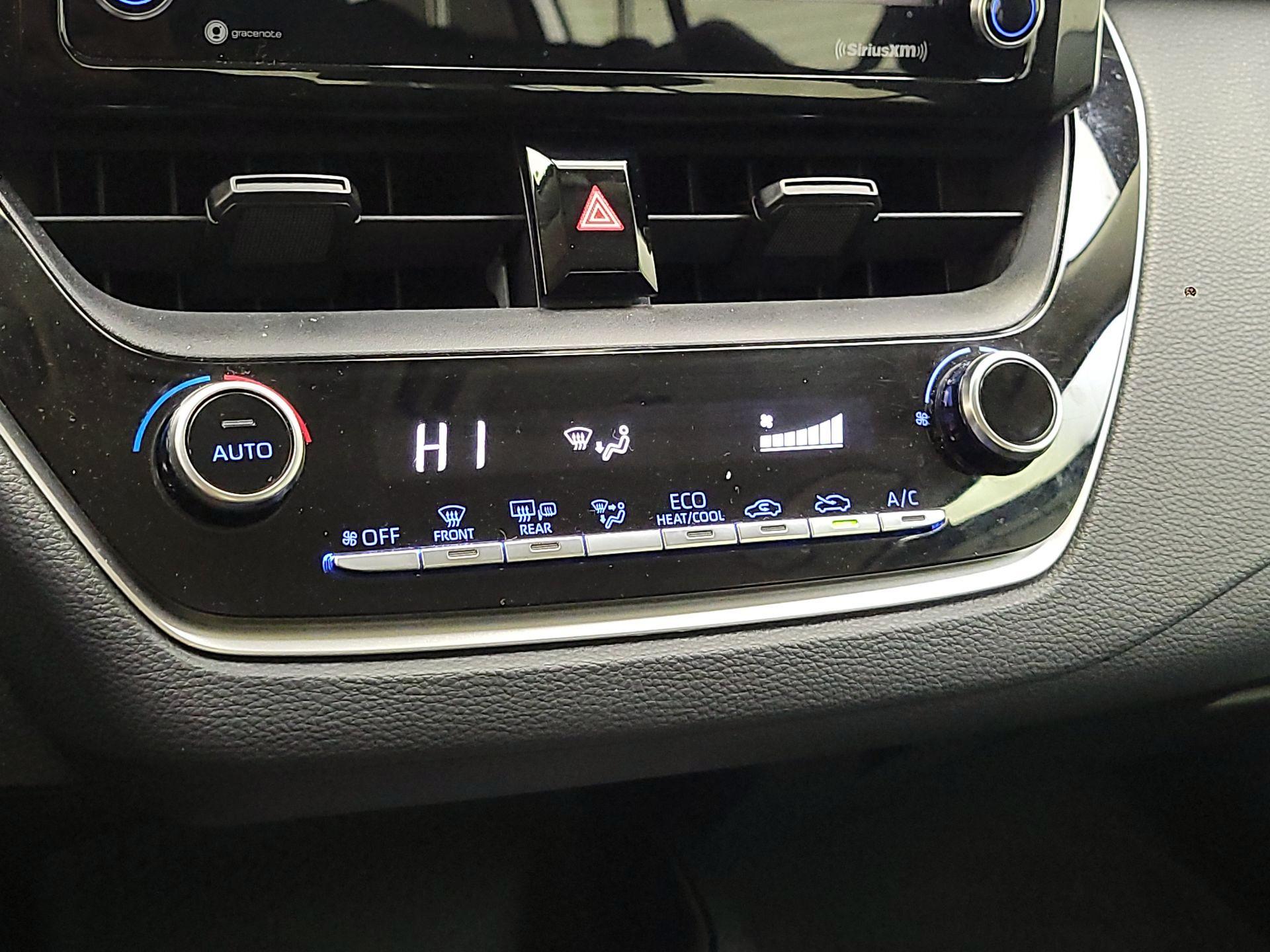 Thumbnail: 2021 Toyota Corolla - 16