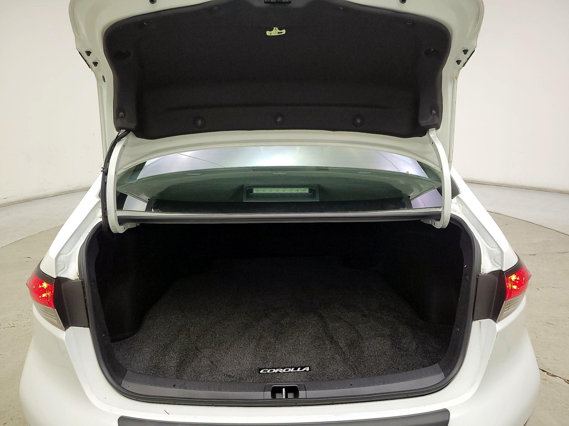 Thumbnail: 2021 Toyota Corolla - 20