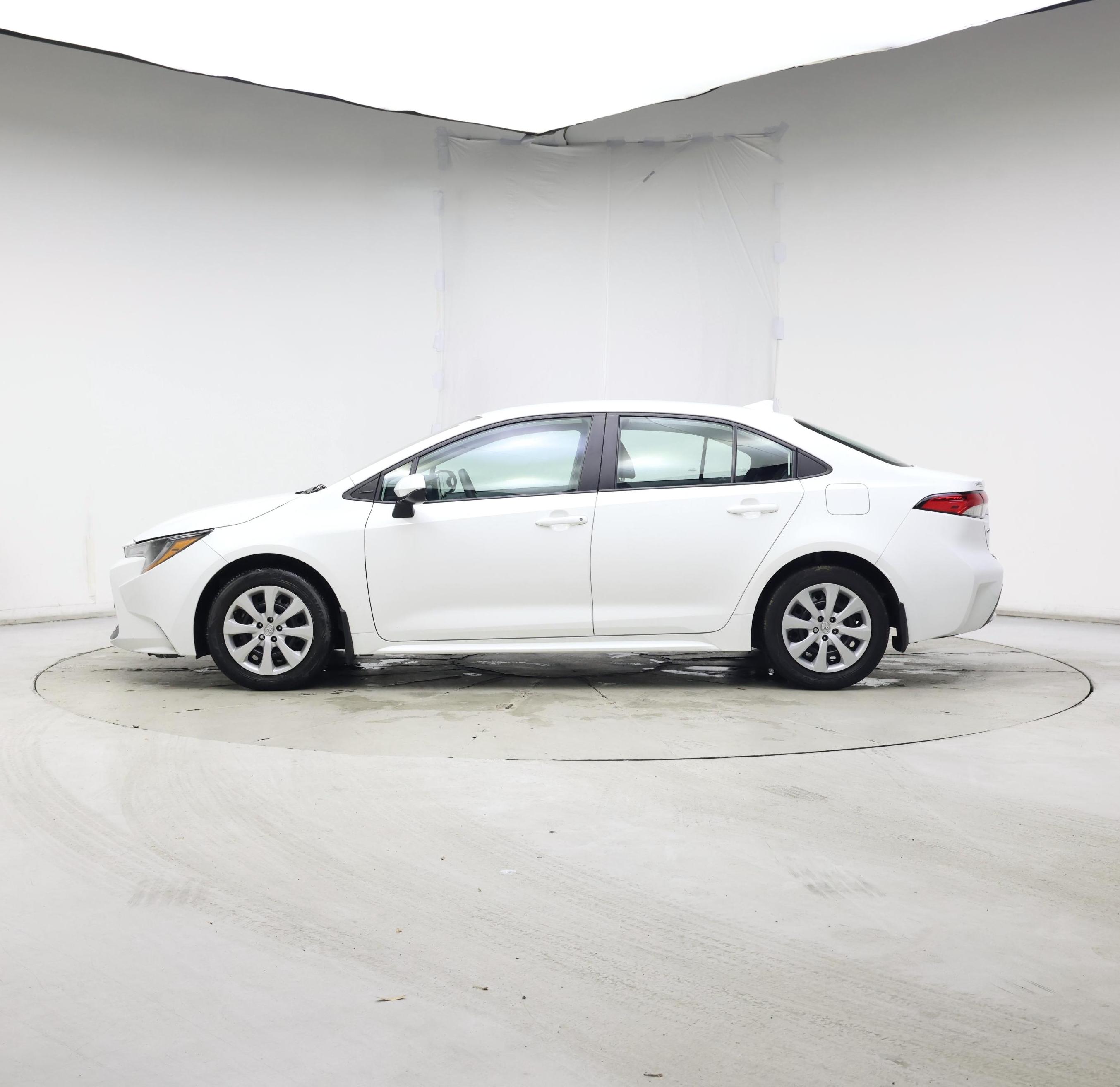 Thumbnail: 2021 Toyota Corolla - 3