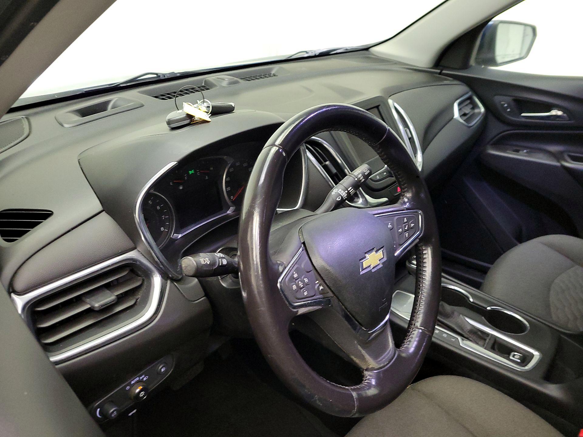 Thumbnail: 2021 Chevrolet Equinox - 9