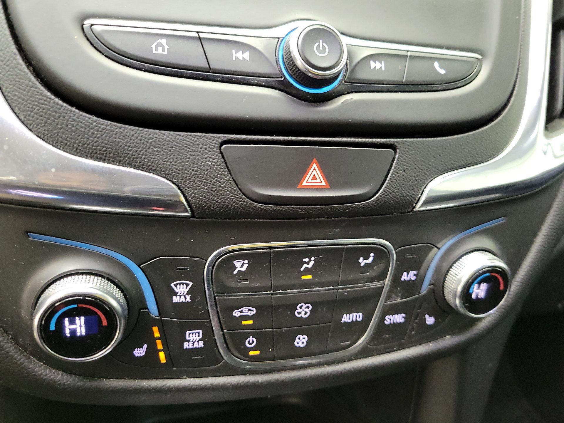 Thumbnail: 2021 Chevrolet Equinox - 16