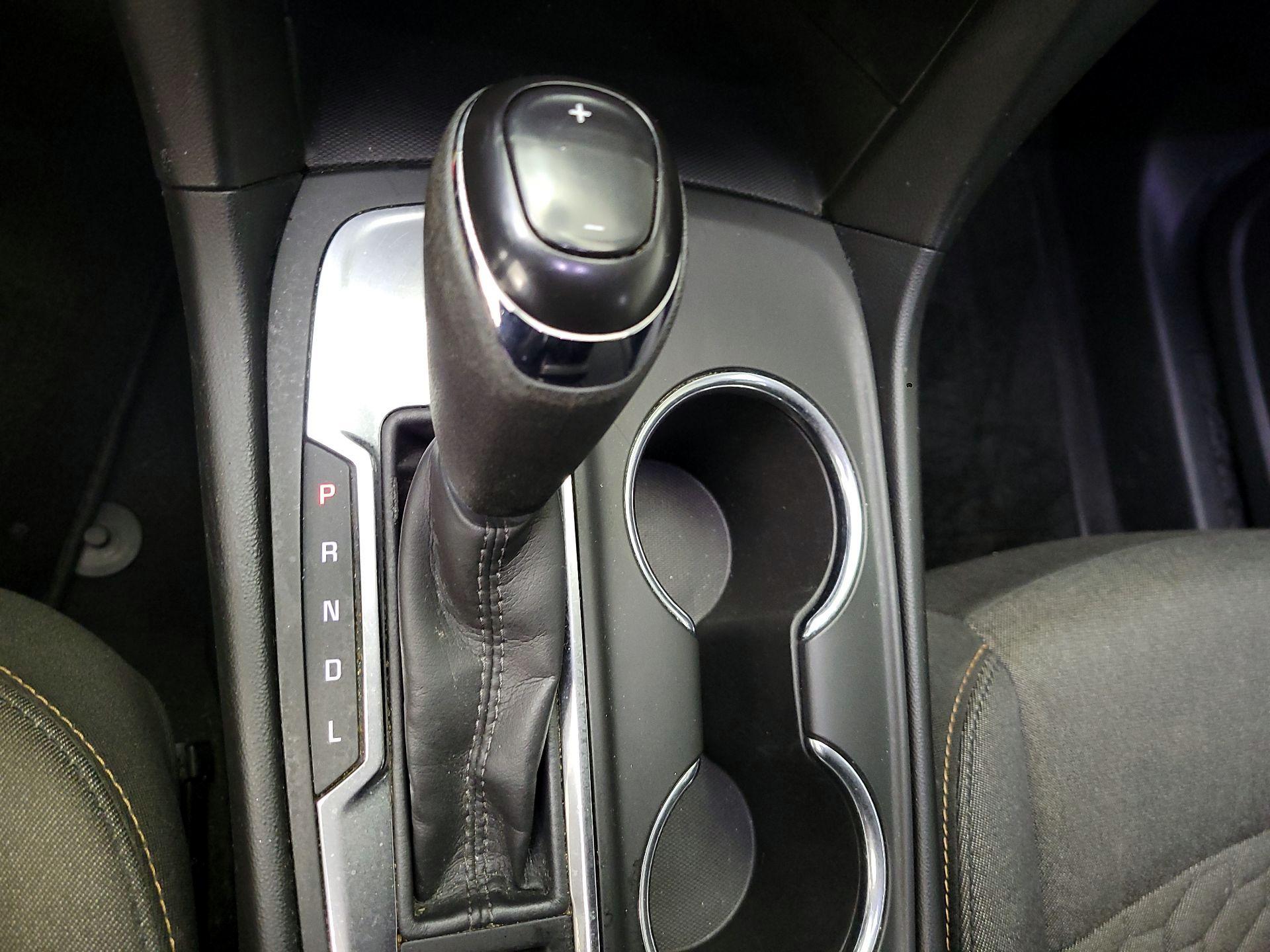 Thumbnail: 2021 Chevrolet Equinox - 17