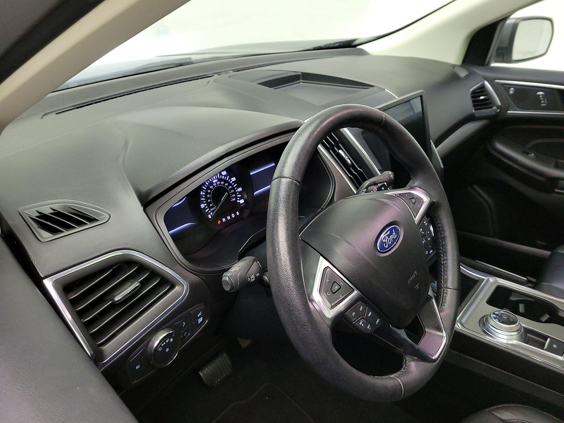 Thumbnail: 2022 Ford Edge - 9