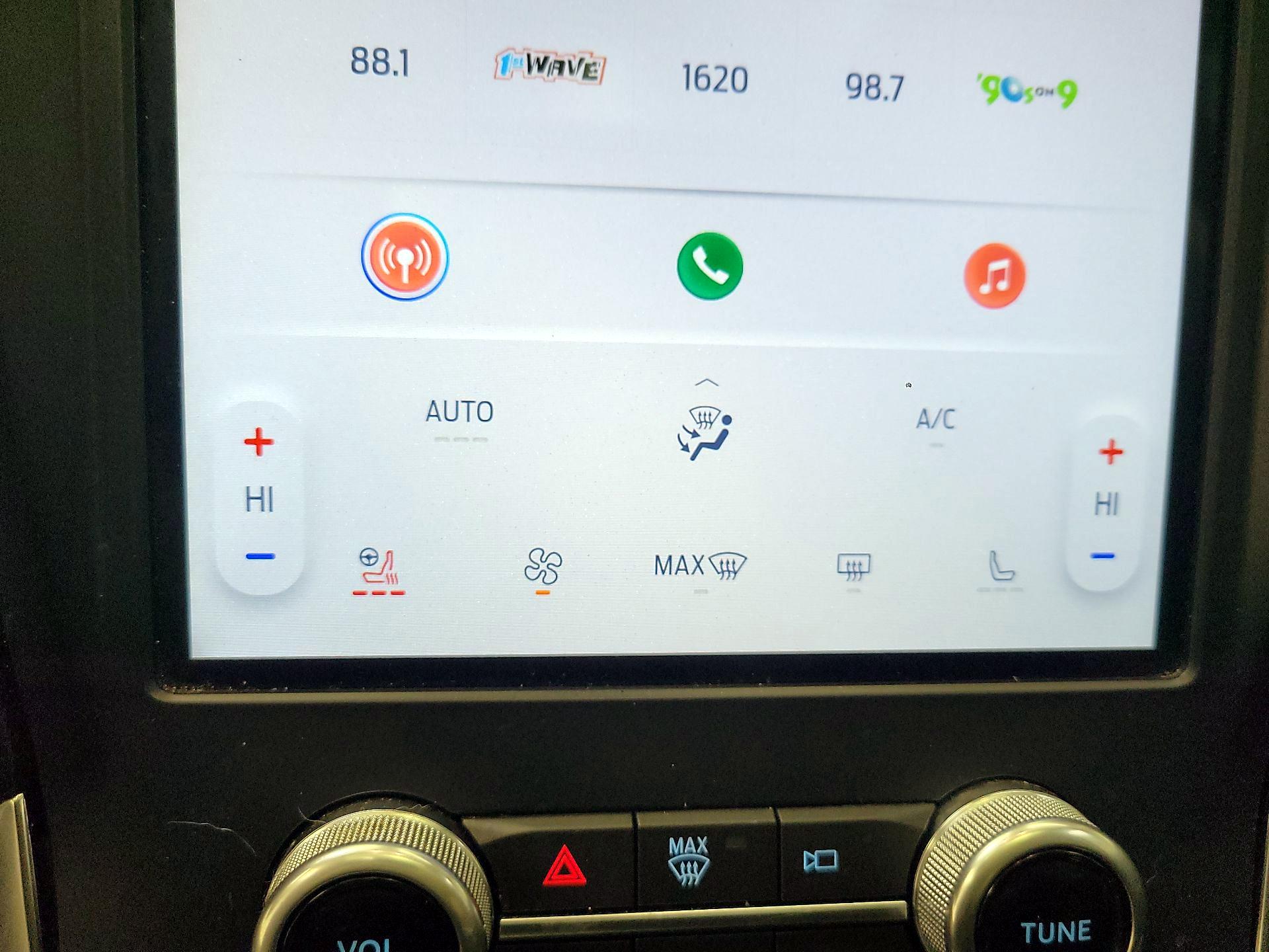 Thumbnail: 2022 Ford Edge - 16