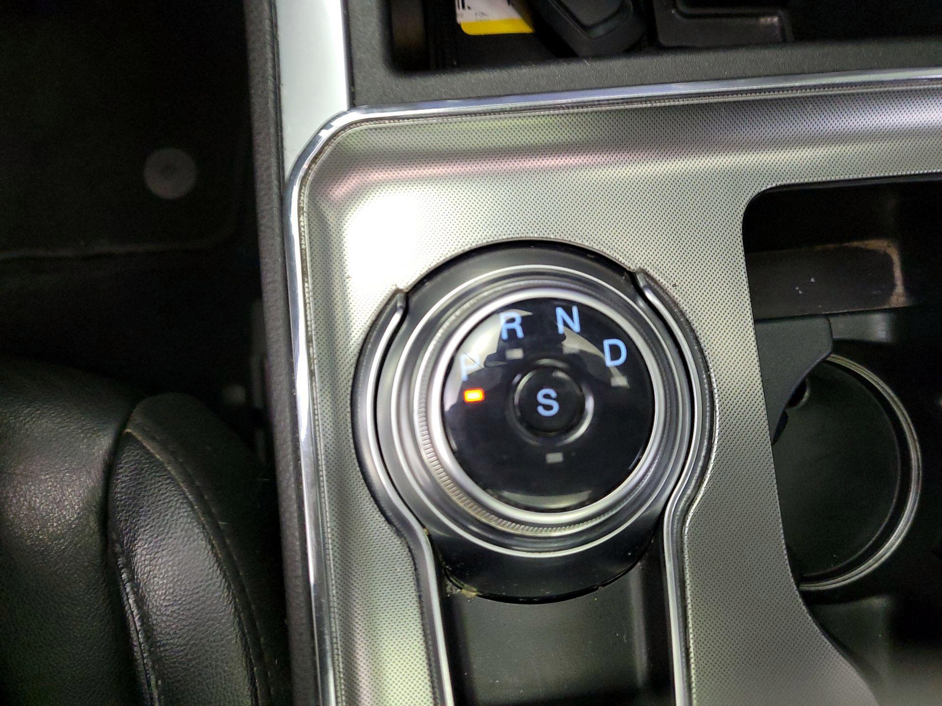 Thumbnail: 2022 Ford Edge - 17