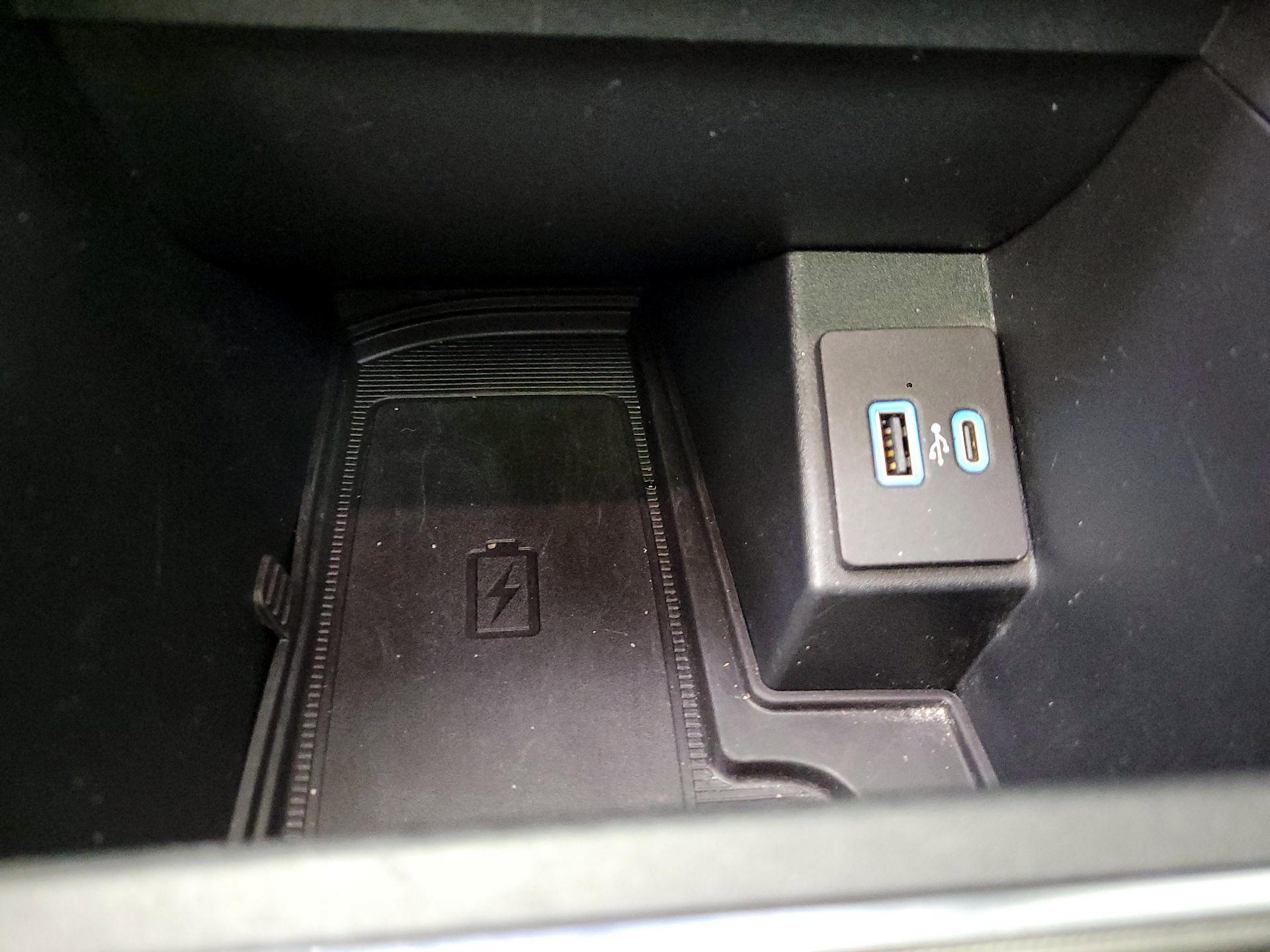 Thumbnail: 2022 Ford Edge - 18