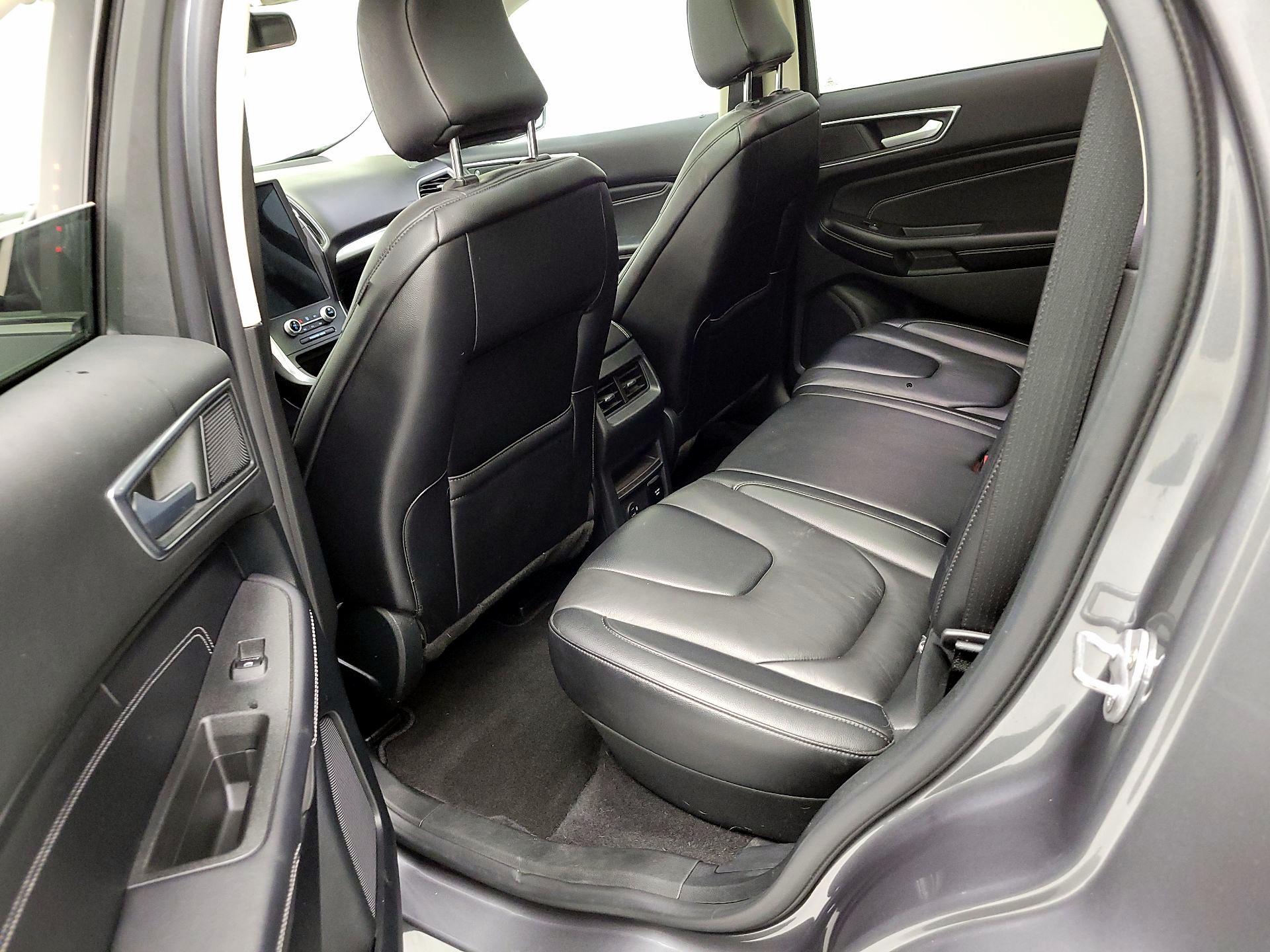 Thumbnail: 2022 Ford Edge - 19