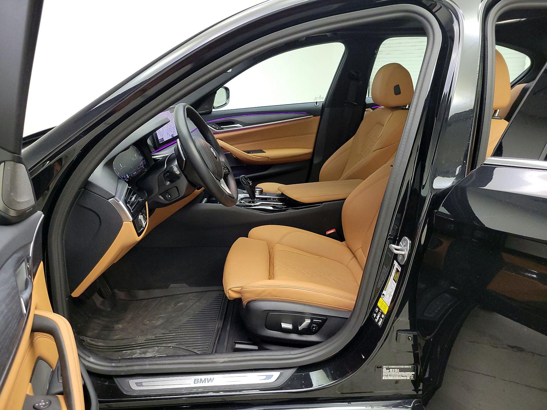 Thumbnail: 2023 BMW 5 Series - 11