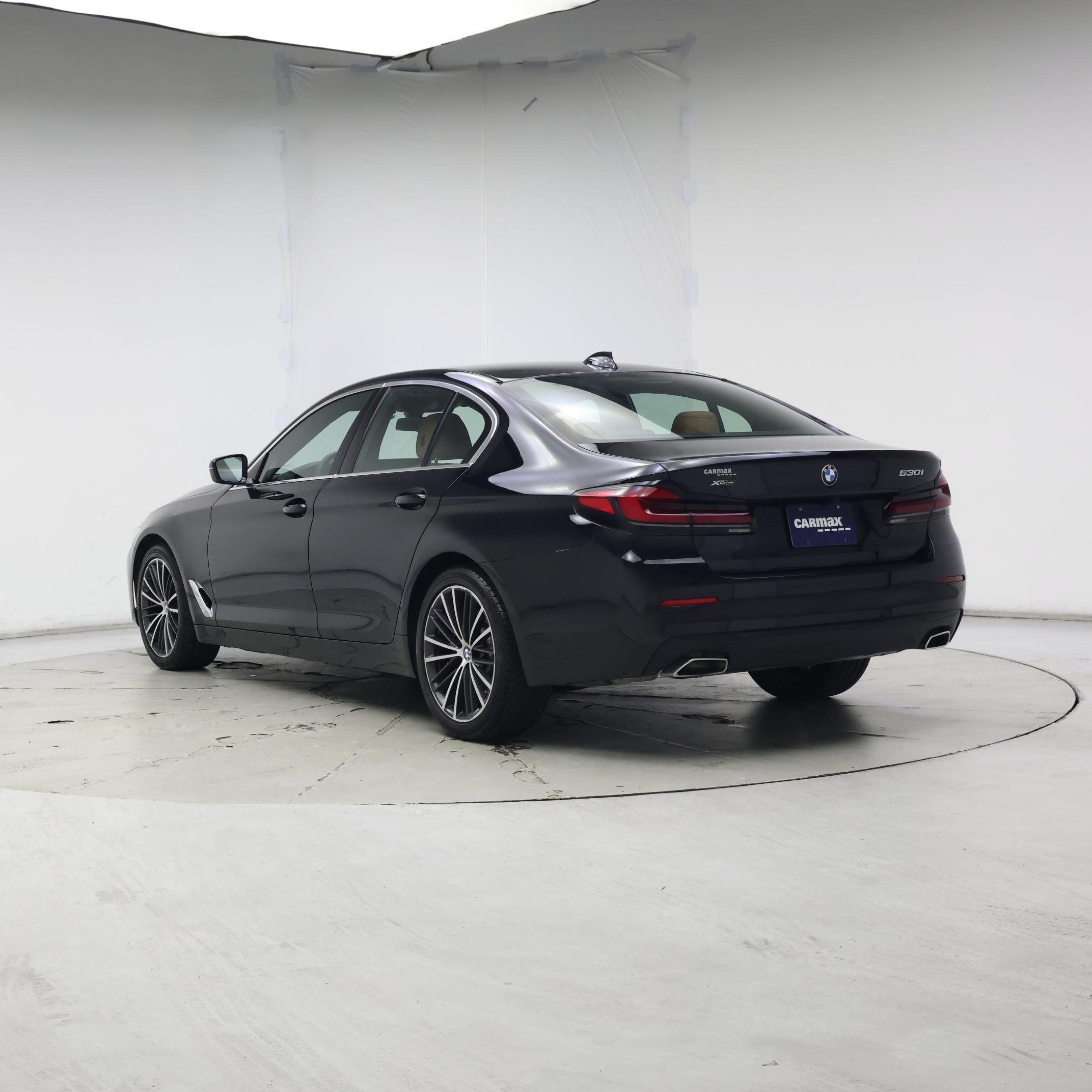 Thumbnail: 2023 BMW 5 Series - 2