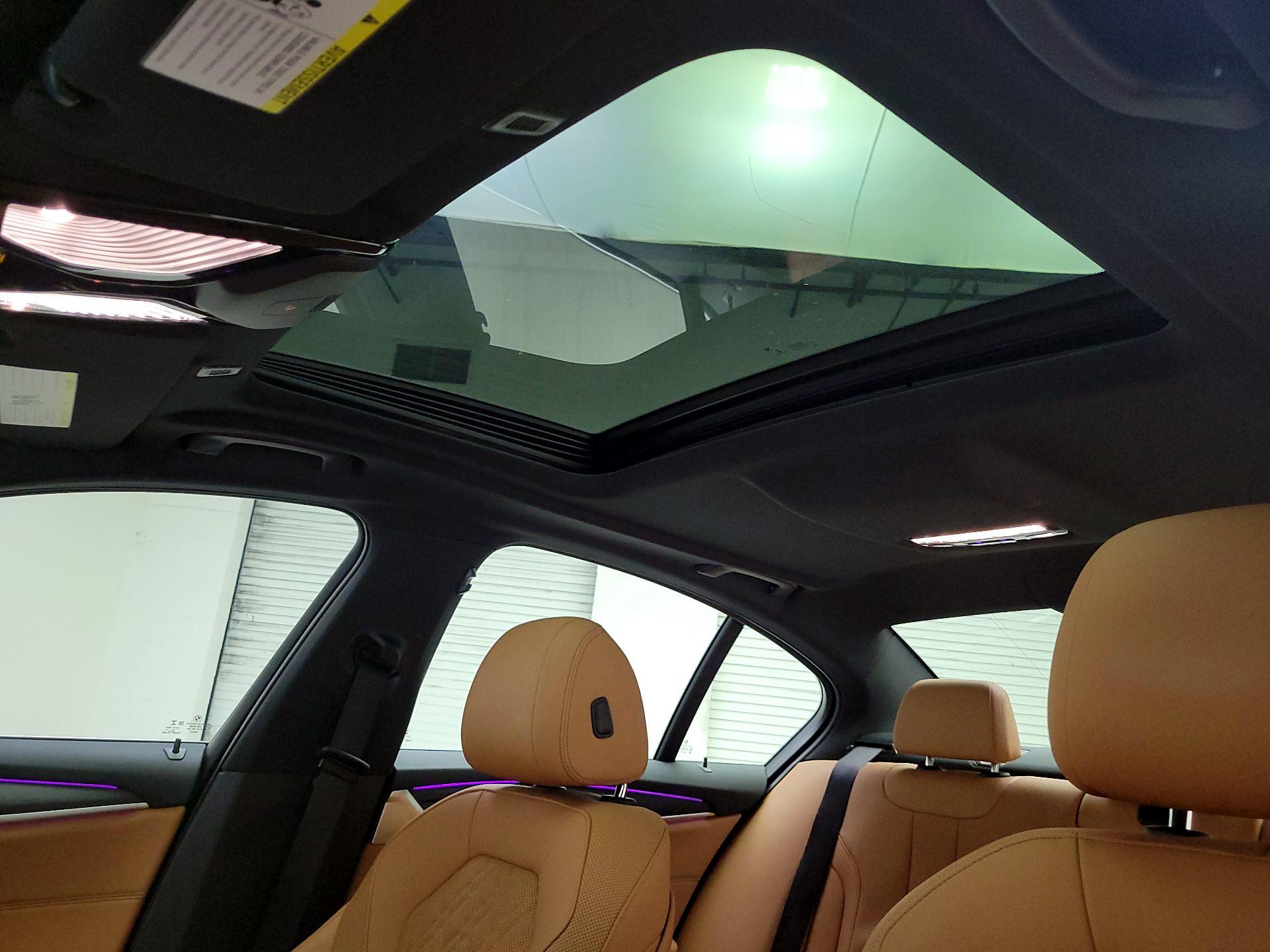 Thumbnail: 2023 BMW 5 Series - 20