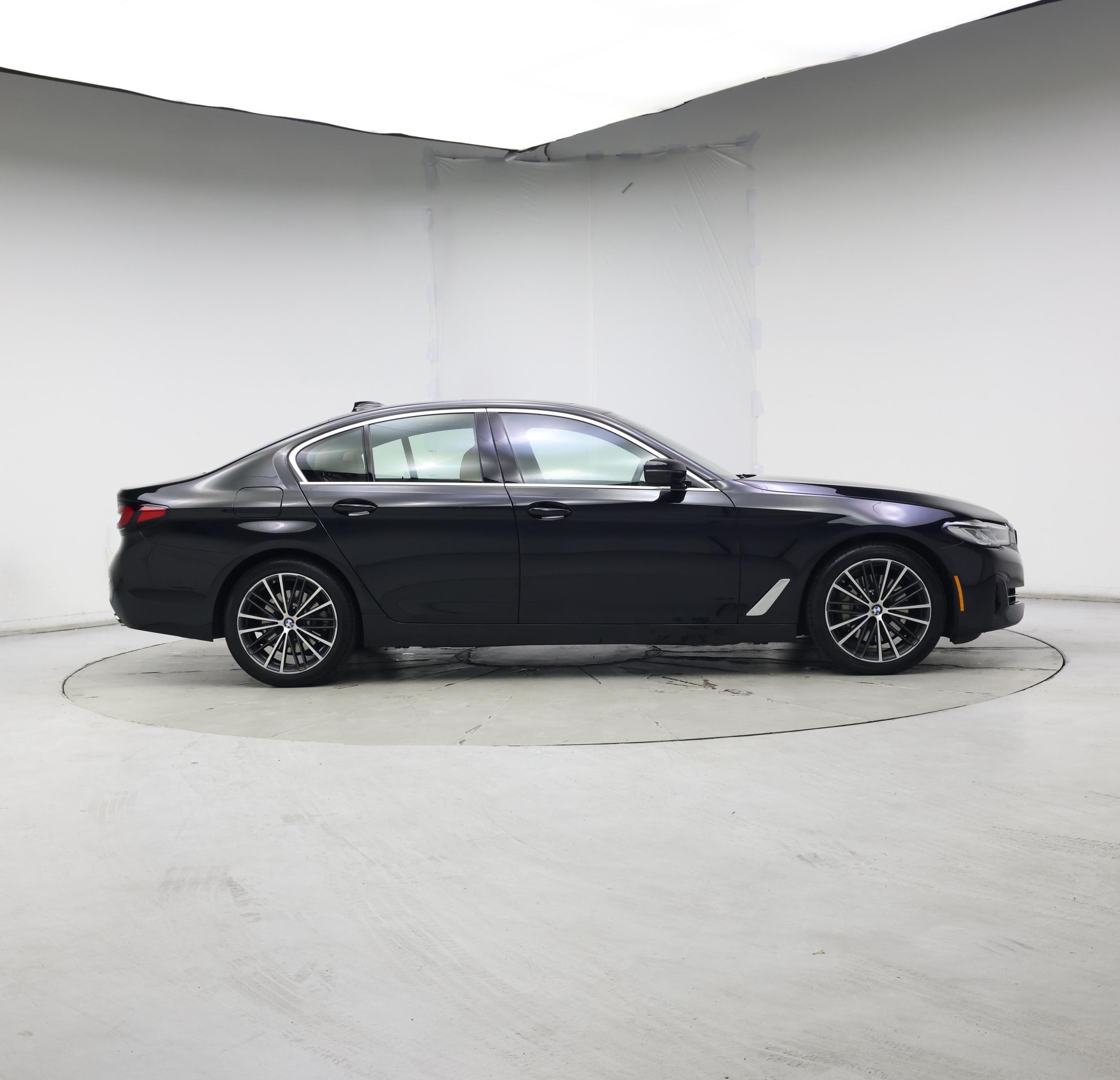 Thumbnail: 2023 BMW 5 Series - 7