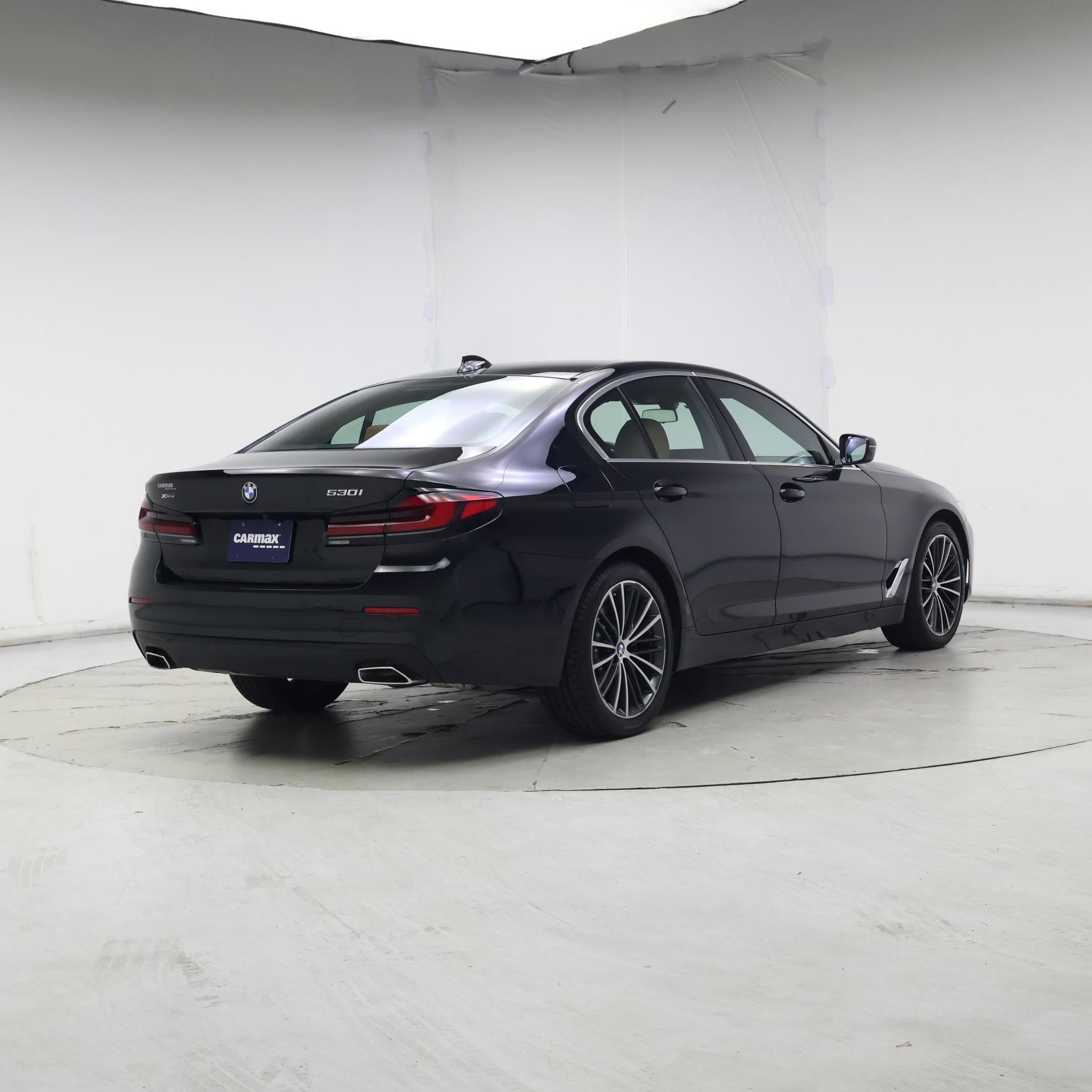 Thumbnail: 2023 BMW 5 Series - 8